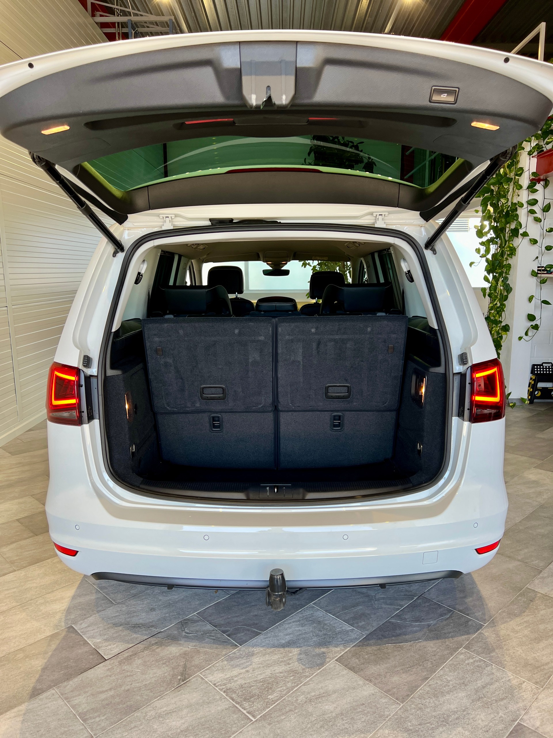 SEAT Alhambra 2.0 TDI 4Drive 20 Years *AROSA EDITION*-image-24