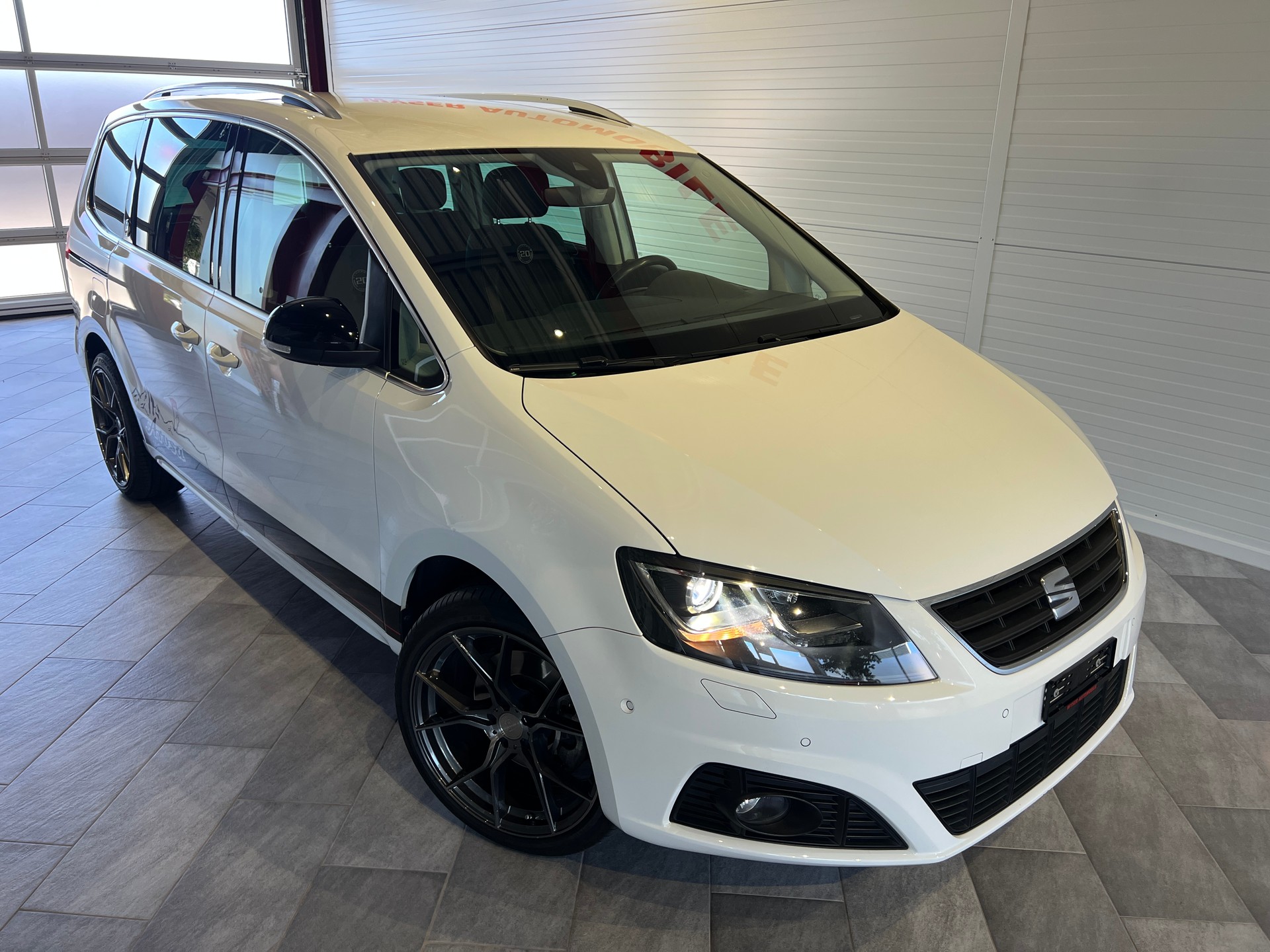 SEAT Alhambra 2.0 TDI 4Drive 20 Years *AROSA EDITION*-image-2