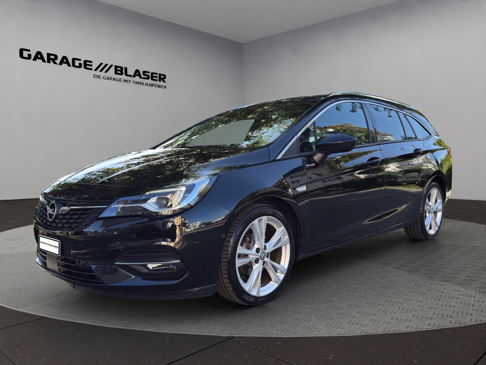 OPEL Astra Sports Tourer 1.4i Turbo Ultimate-image-0