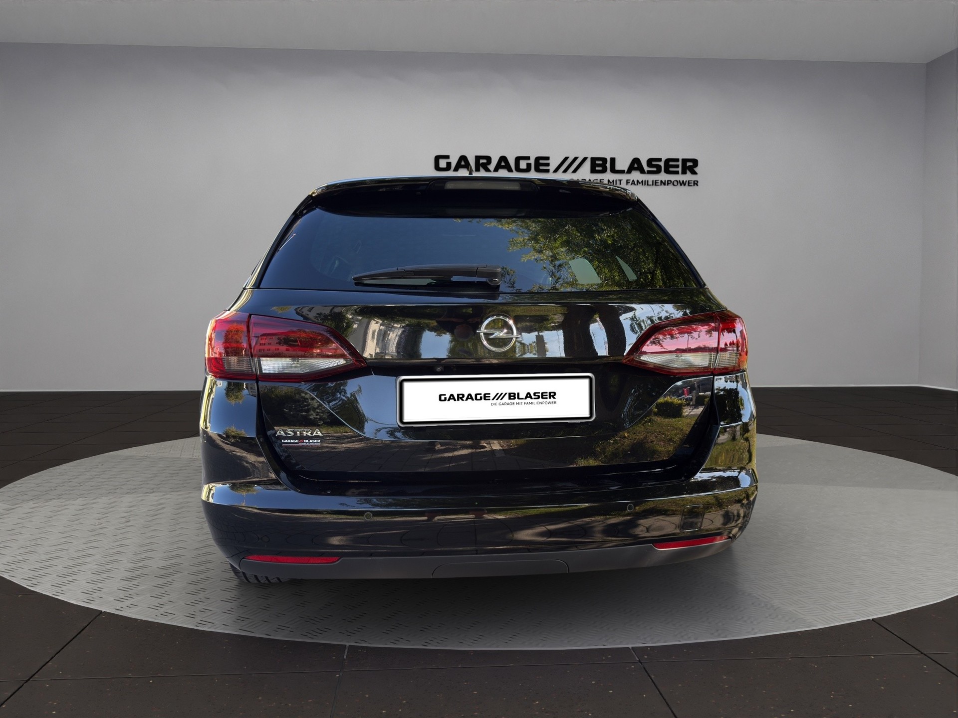OPEL Astra Sports Tourer 1.4i Turbo Ultimate-image-3