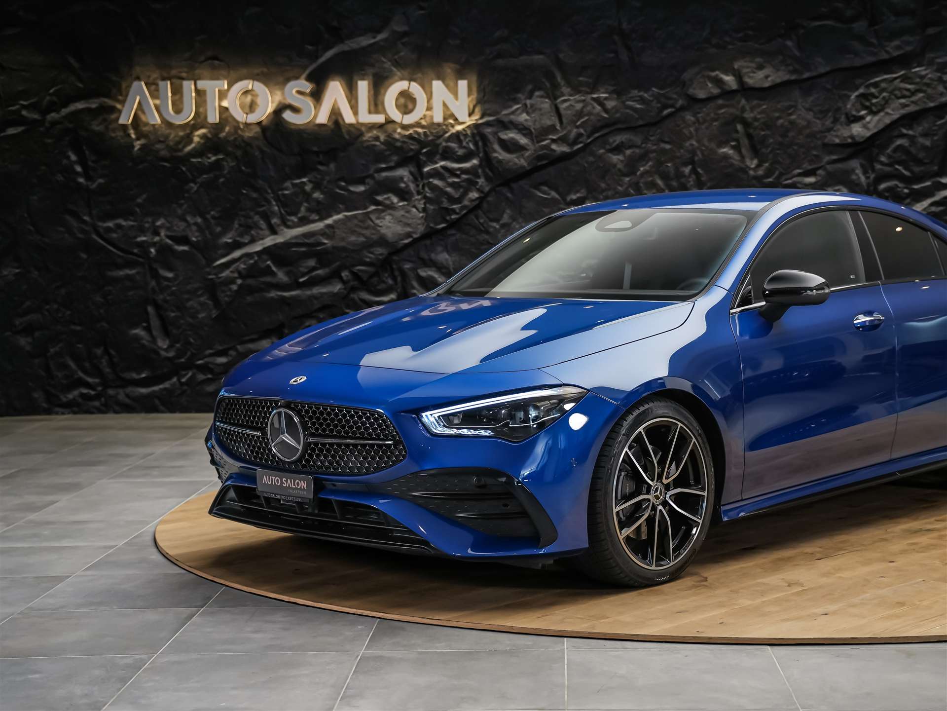 MERCEDES-BENZ CLA 200 d AMG Line-image-14