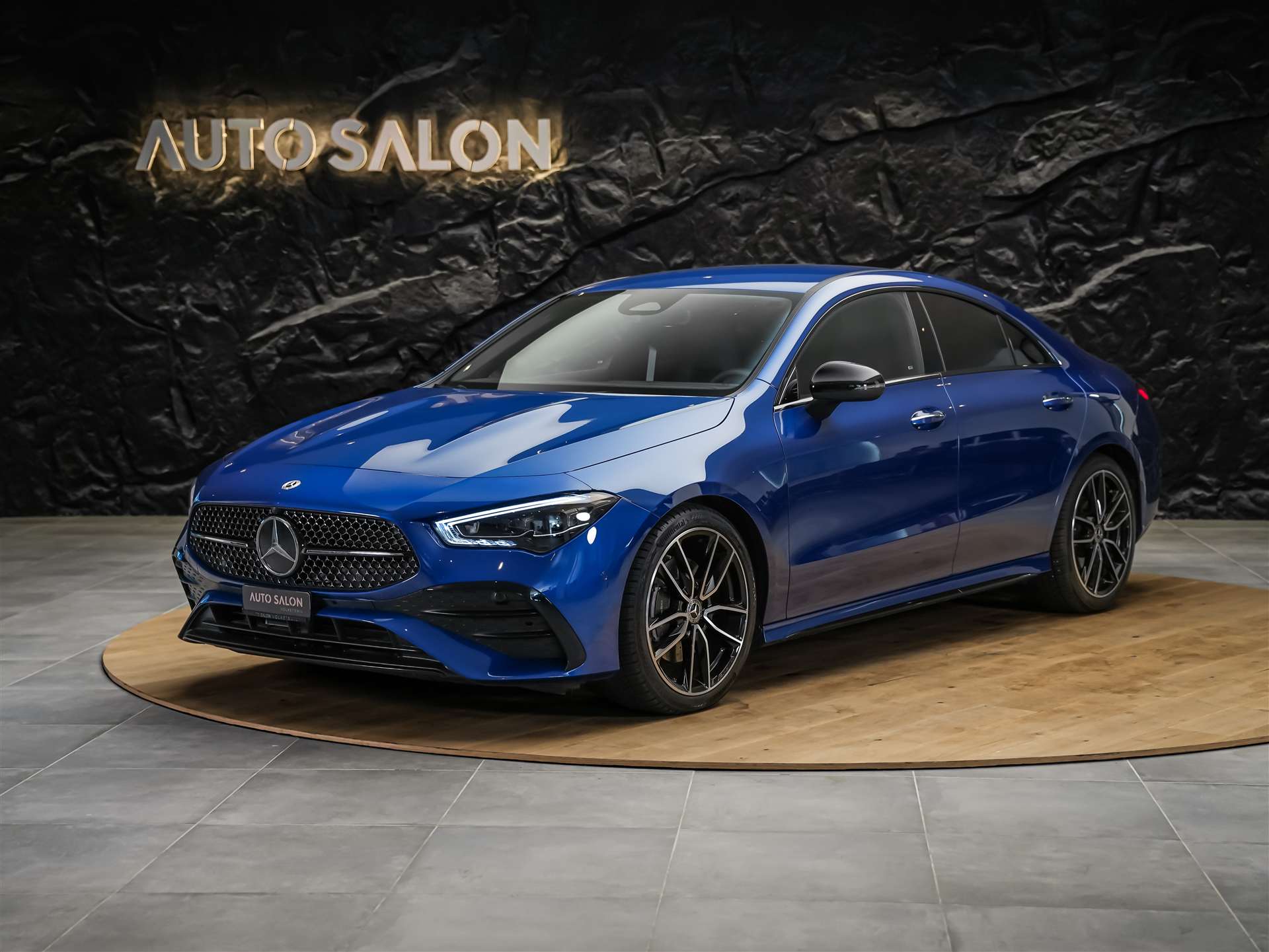MERCEDES-BENZ CLA 200 d AMG Line-image-1