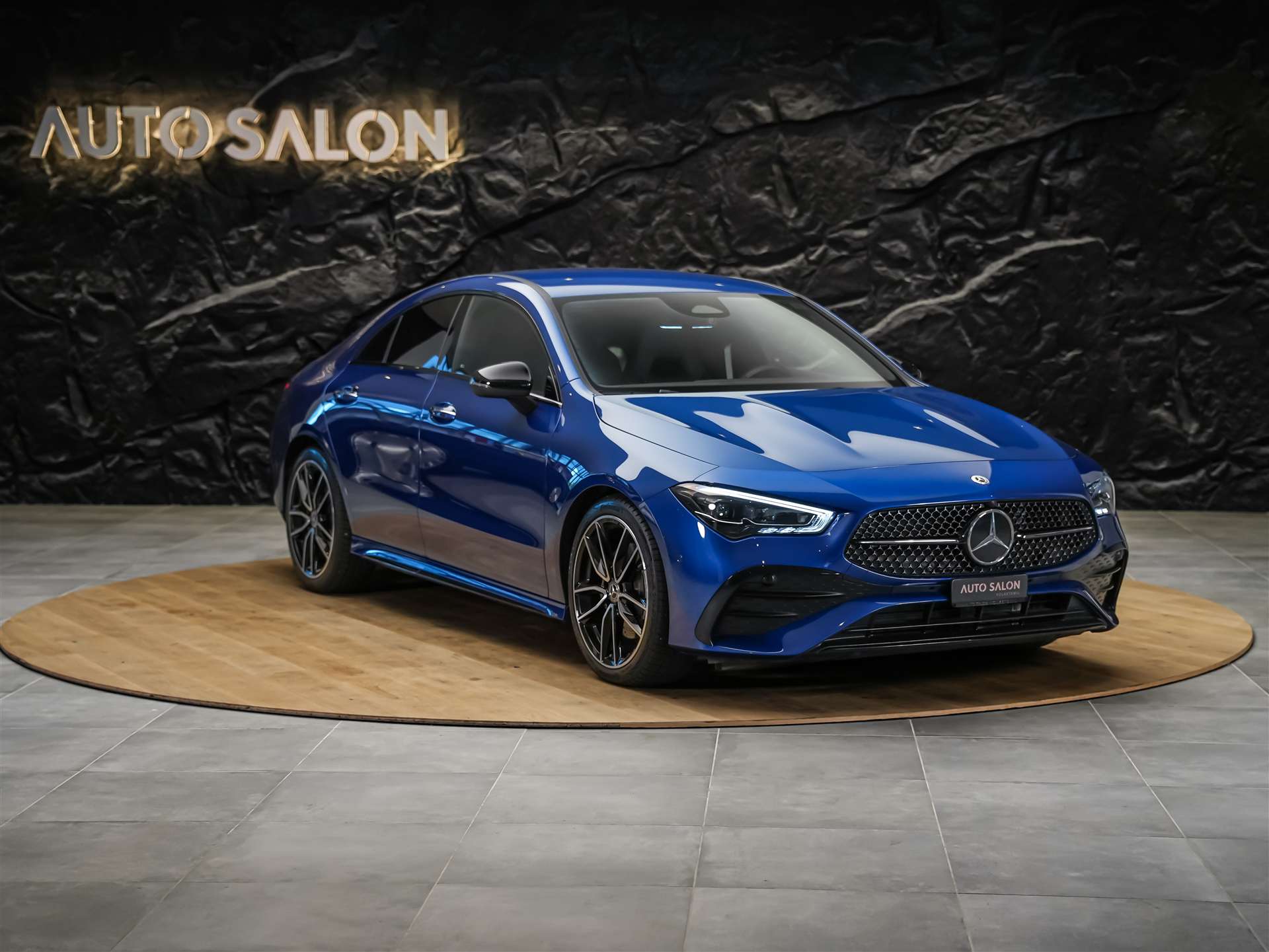 MERCEDES-BENZ CLA 200 d AMG Line-image-6