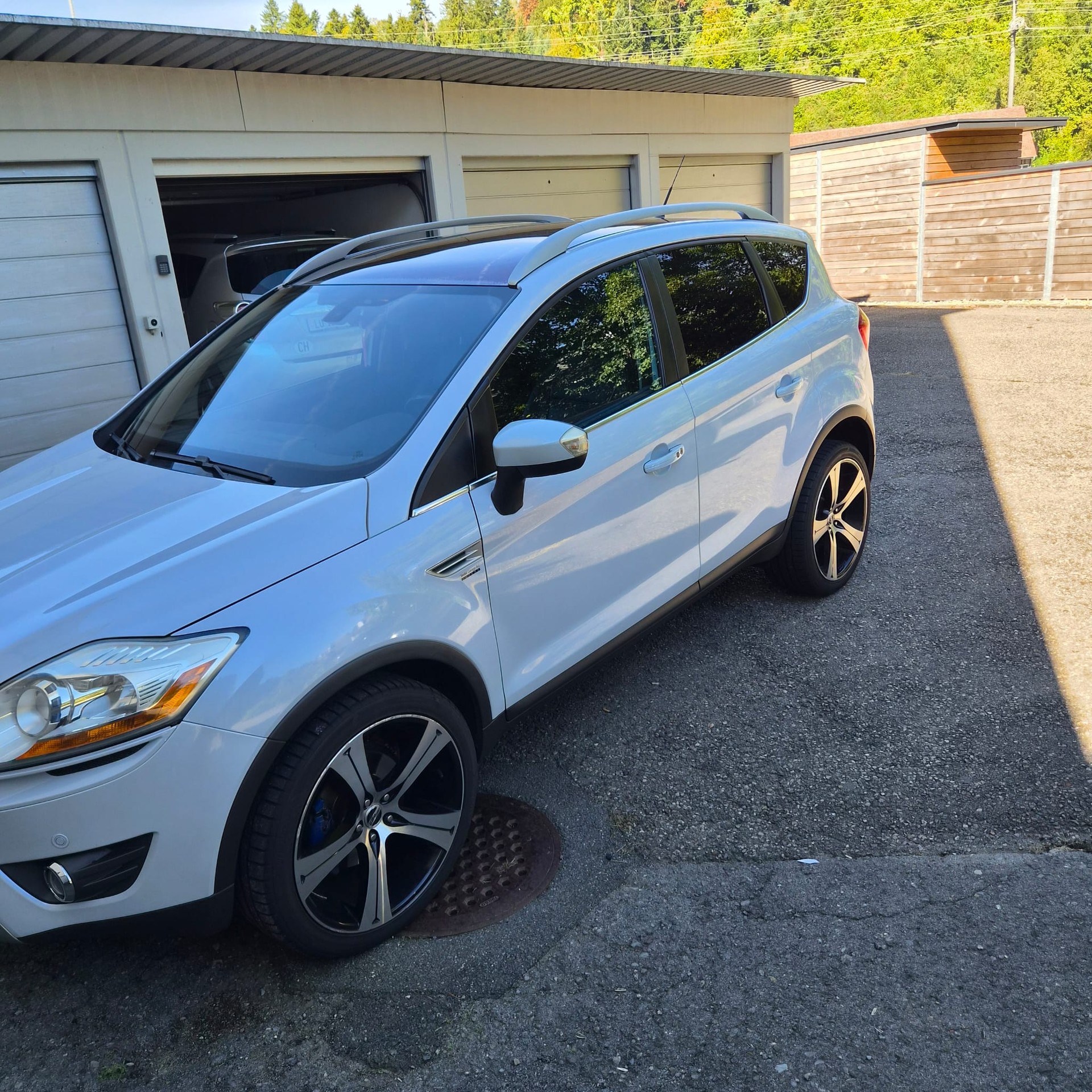 FORD Titanium 4x4 Automatik-image-1