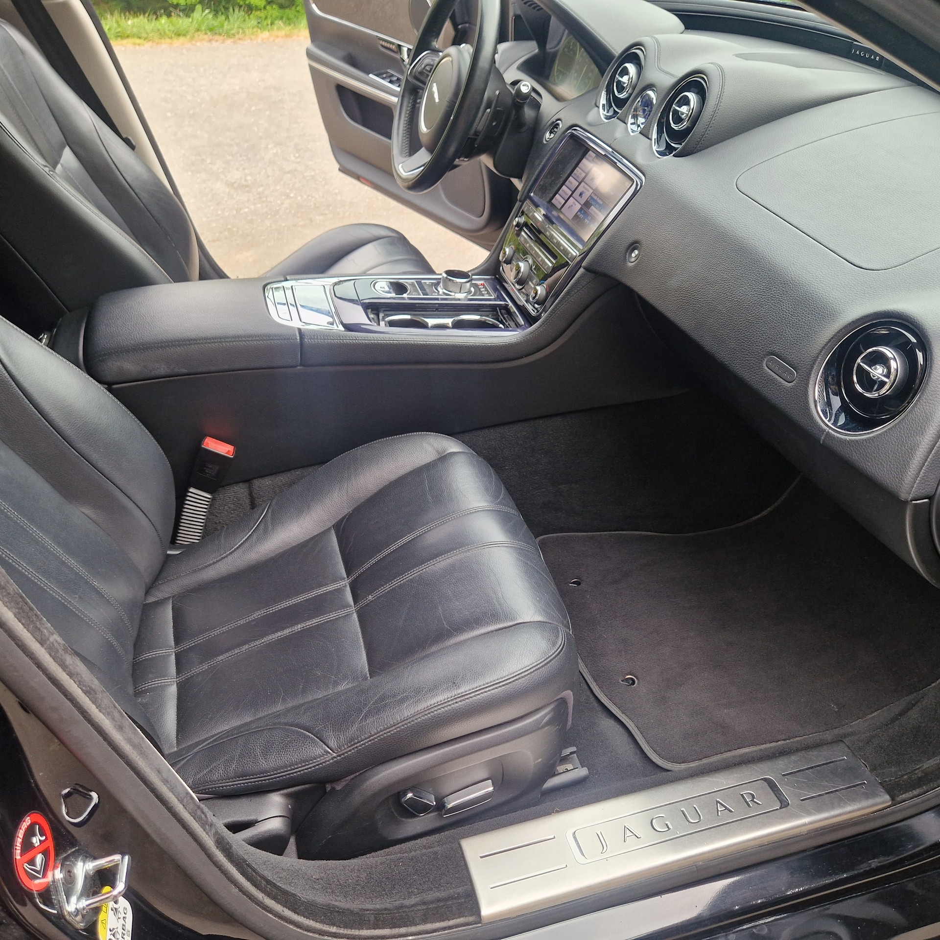 JAGUAR 2.0 Ti Executive-image-3