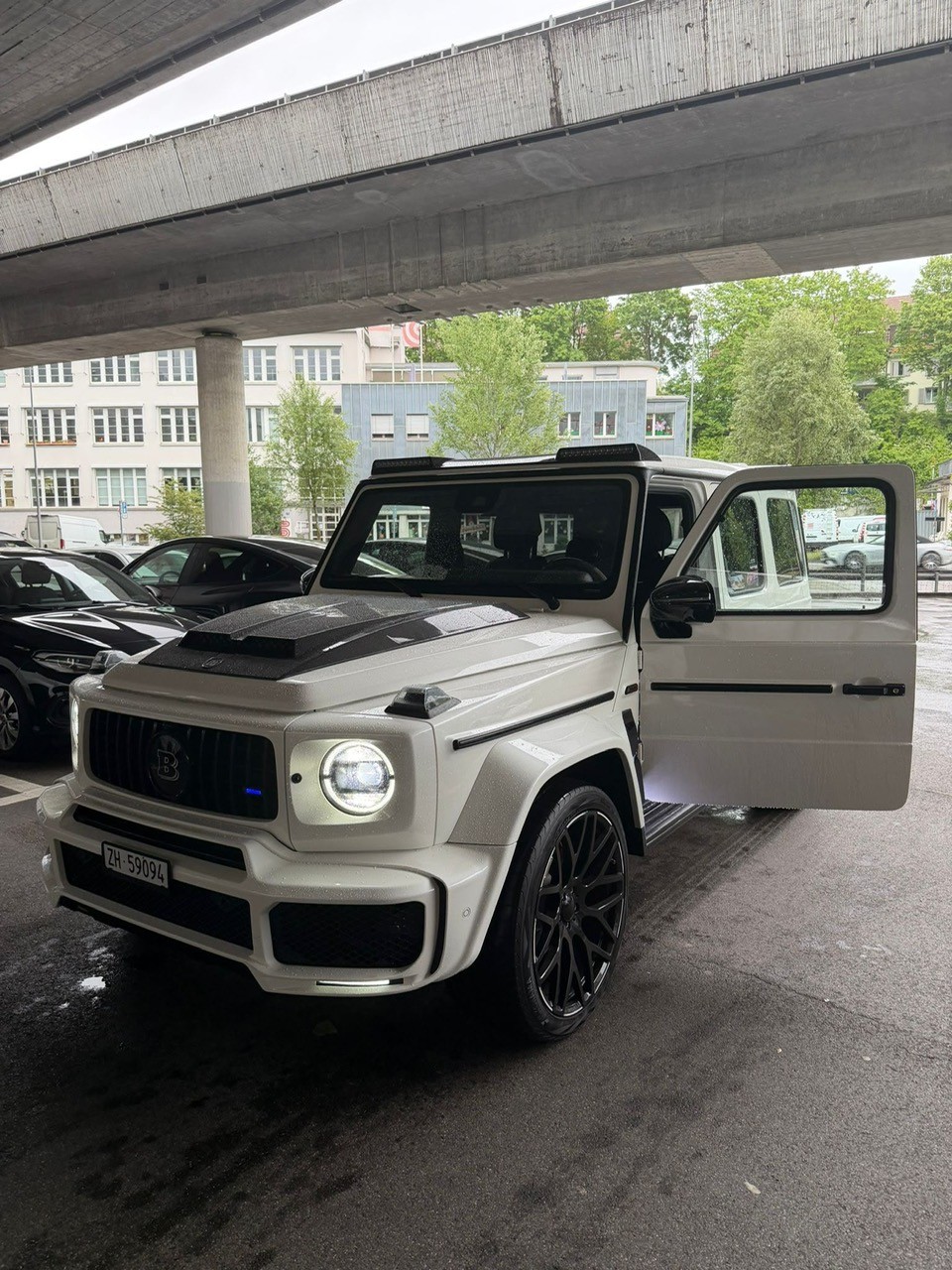 MERCEDES-BENZ G 63 AMG-image-4