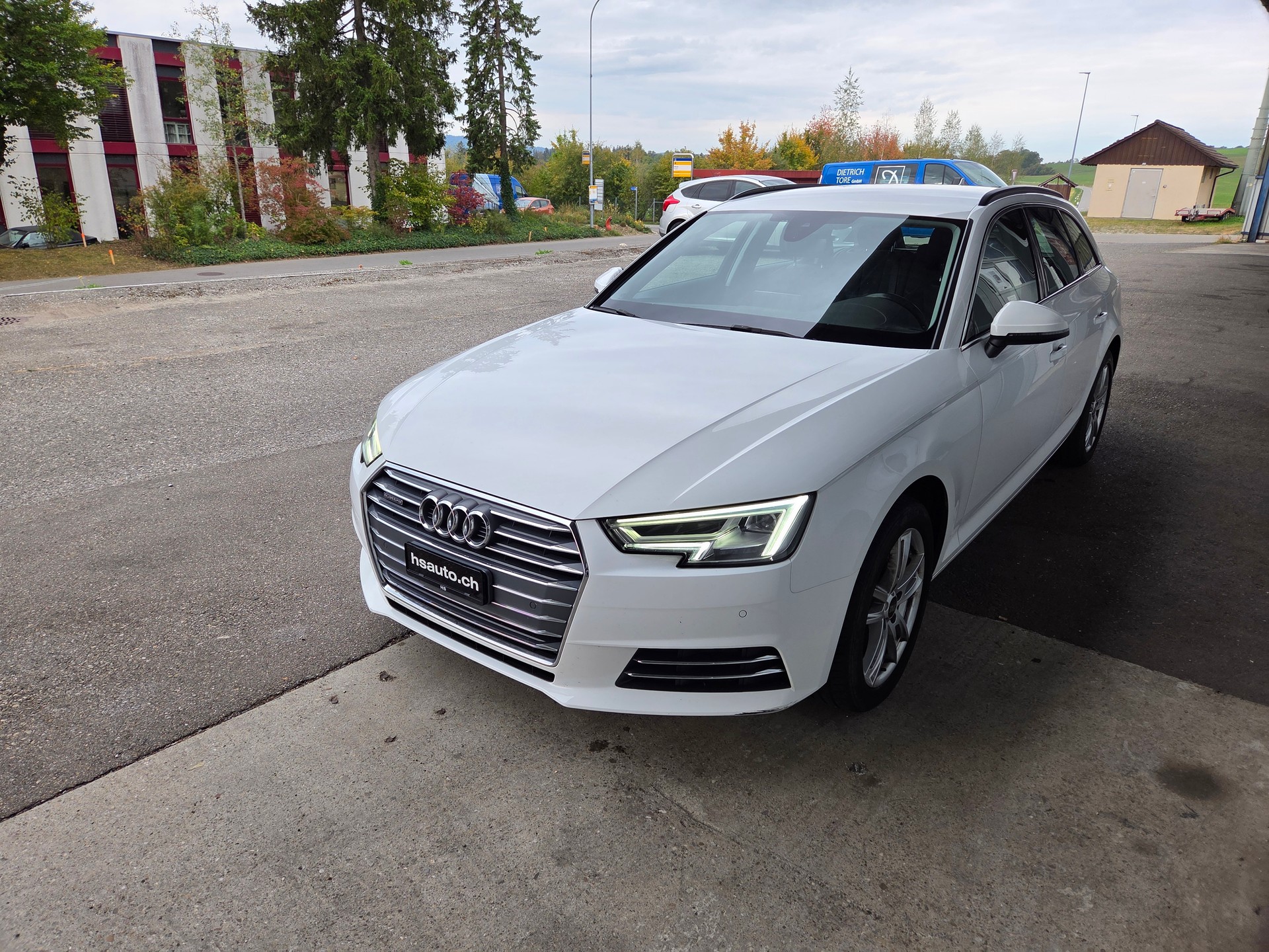 AUDI A4 Avant 2.0 TDI Sport quattro S-tronic-image-2