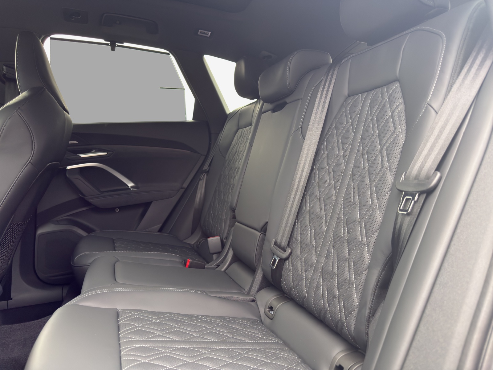 AUDI SQ5 TFSI quattro S-tronic-image-14