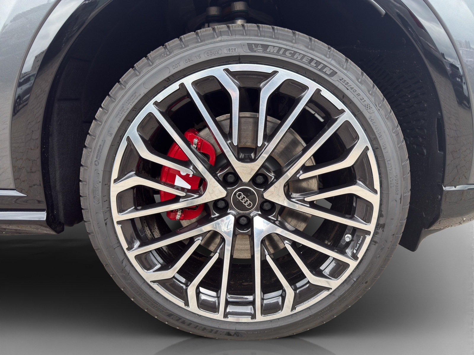 AUDI SQ5 TFSI quattro S-tronic-showroom-element-2