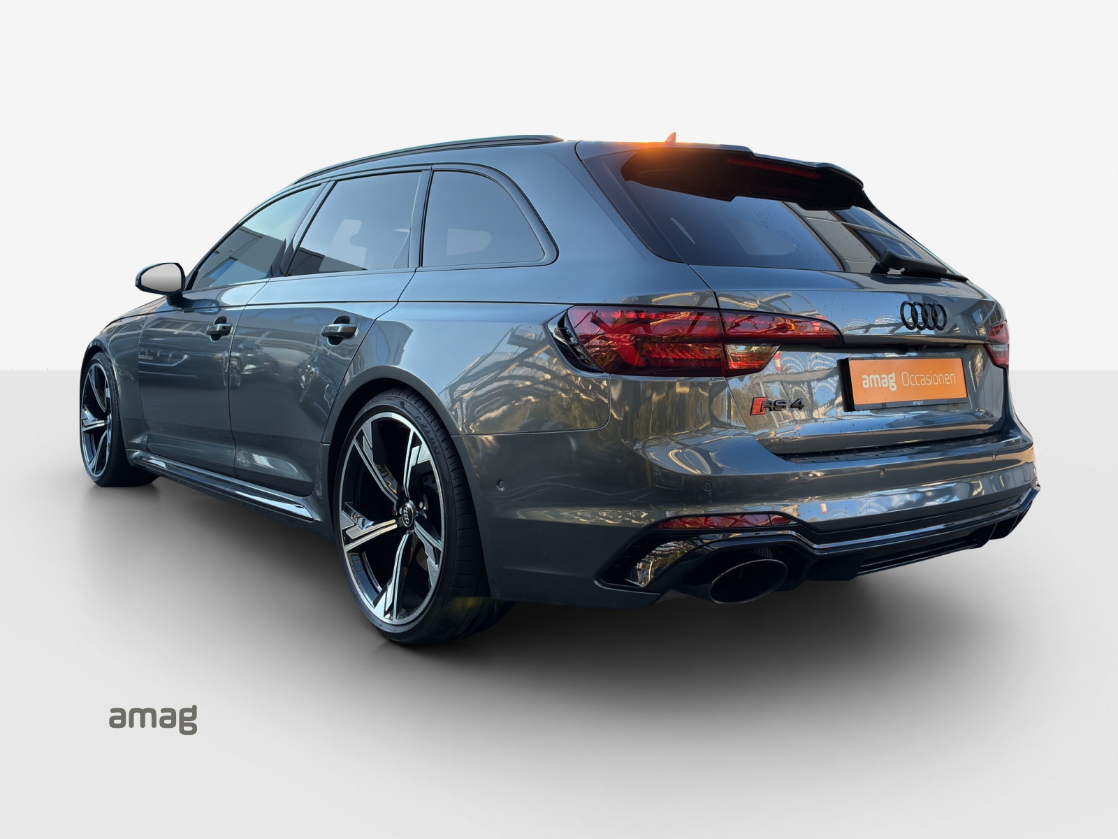 AUDI RS4 Avant 2.9 TFSI quattro tiptronic-image-2