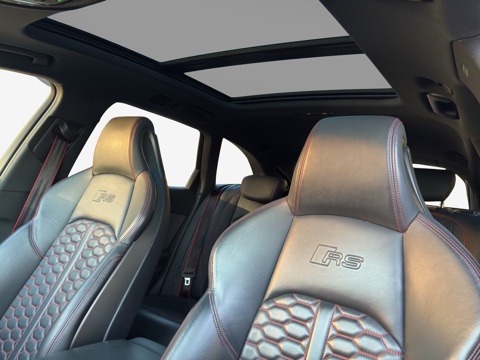 AUDI RS4 Avant 2.9 TFSI quattro tiptronic-image-13