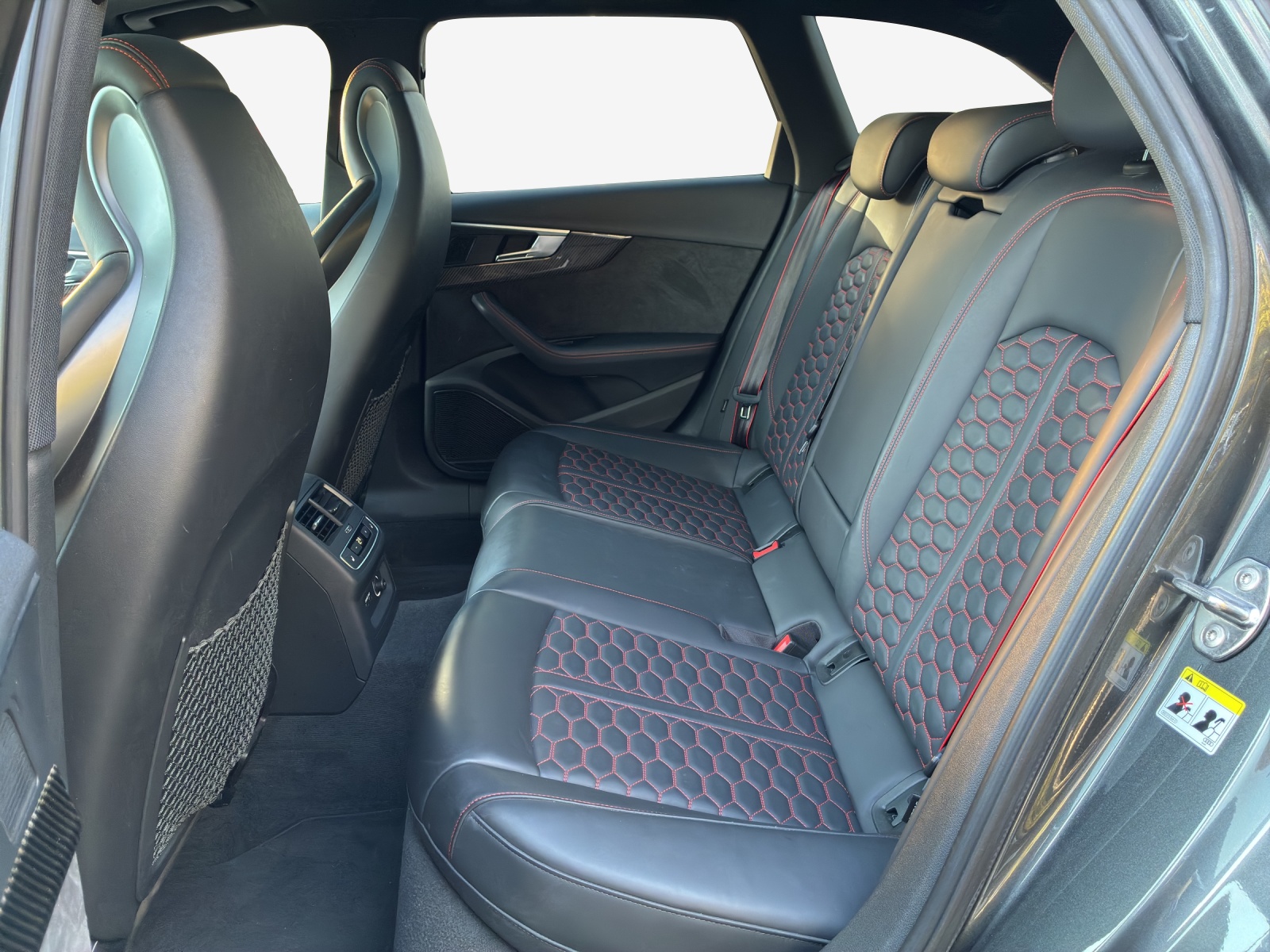 AUDI RS4 Avant 2.9 TFSI quattro tiptronic-image-11
