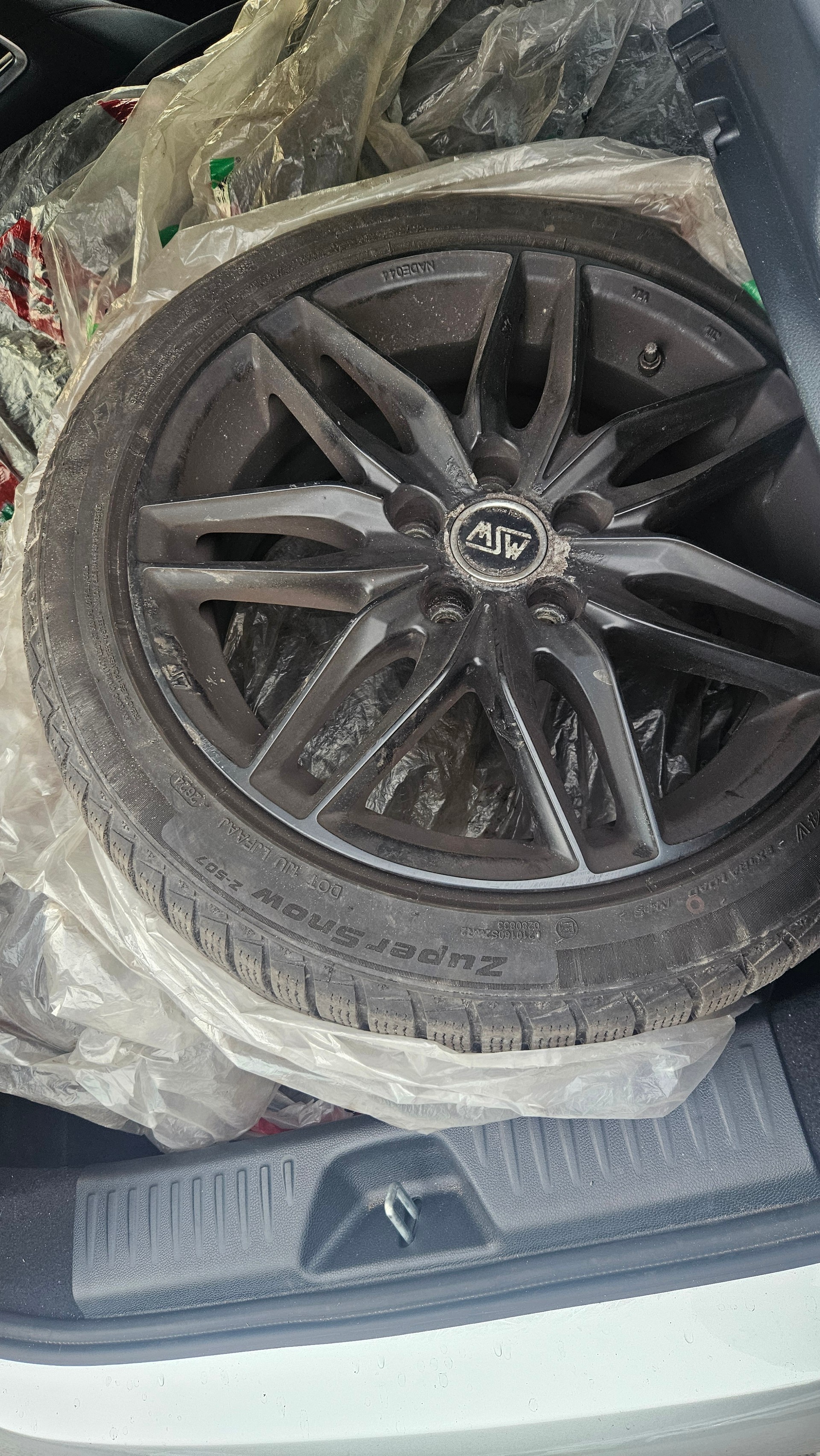 MERCEDES-BENZ A 180-image-10