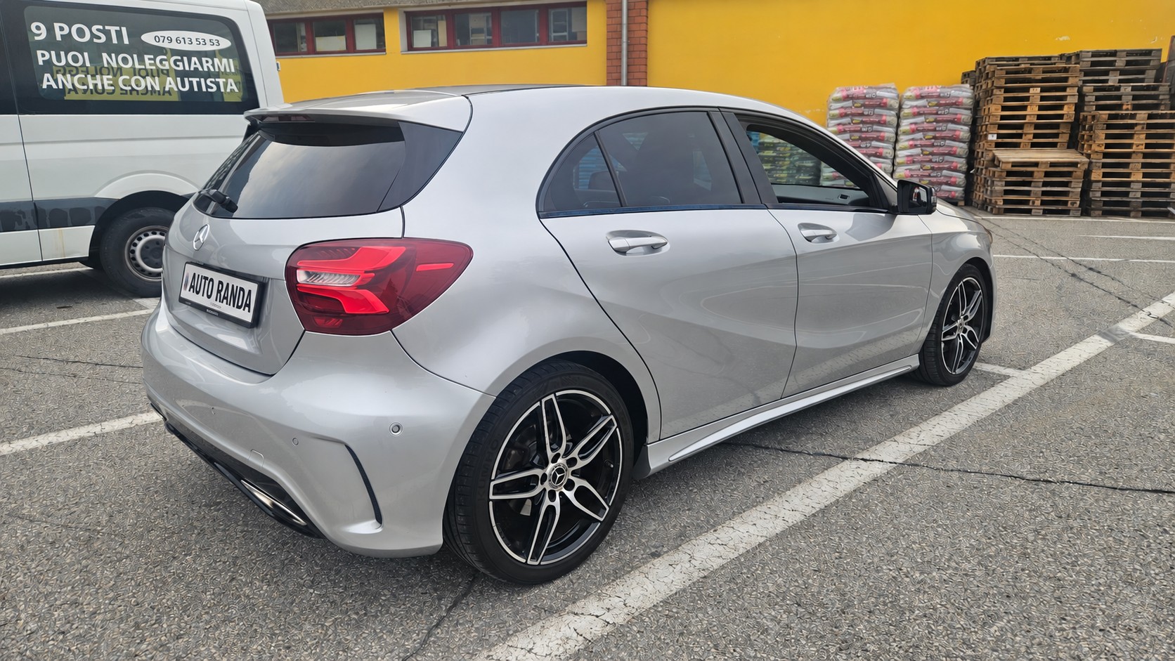 MERCEDES-BENZ A 180-image-3