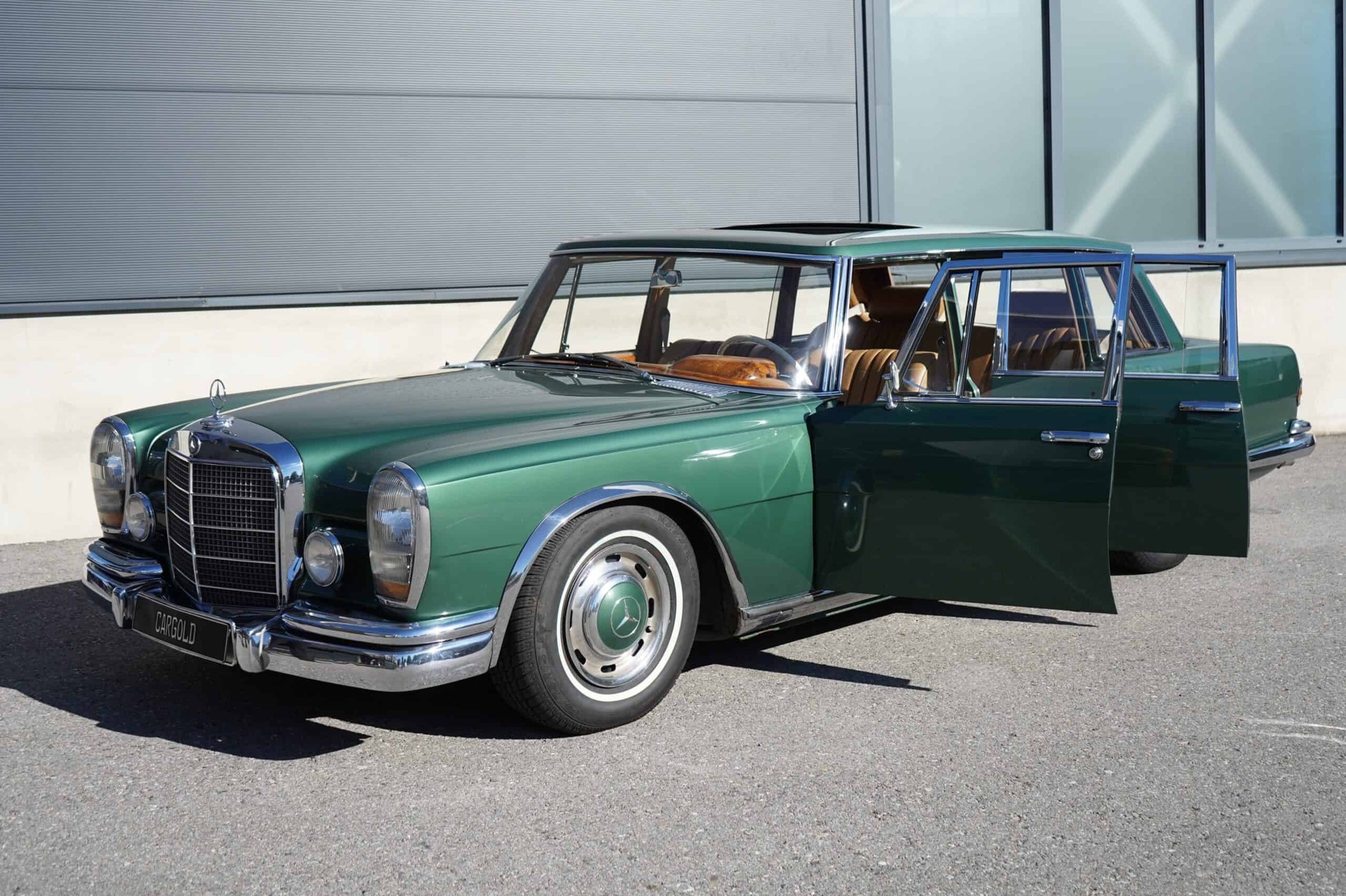 MERCEDES-BENZ 600-image-7