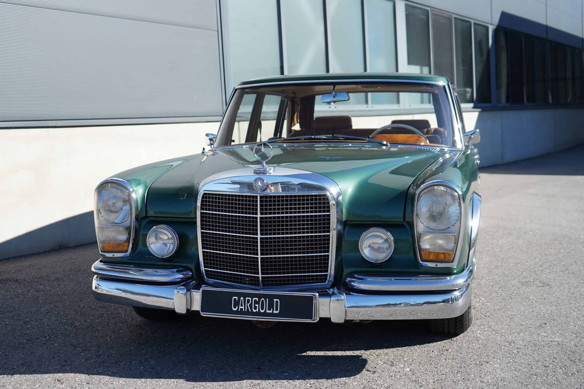 MERCEDES-BENZ 600-image-9