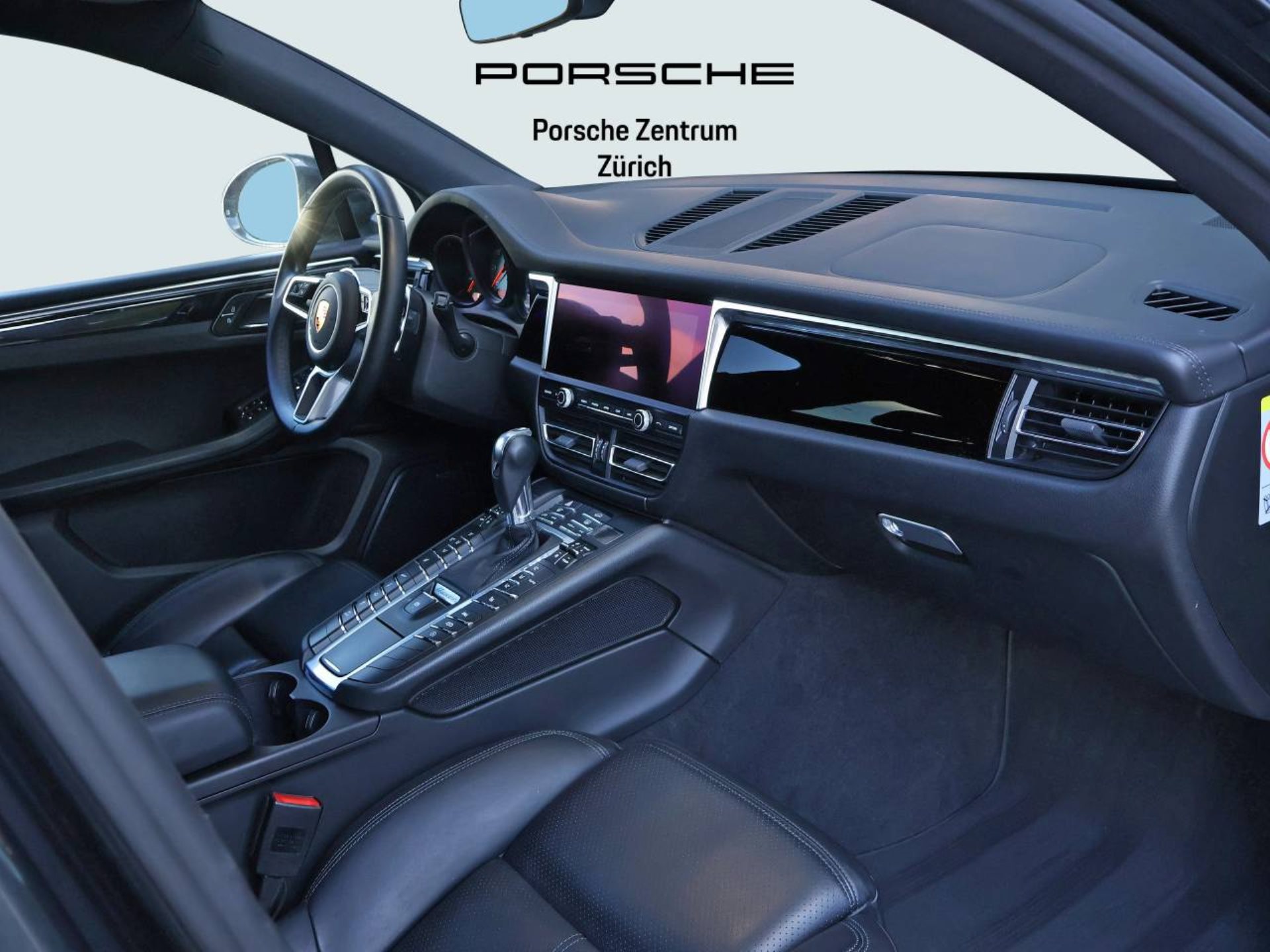 PORSCHE Macan S-image-13