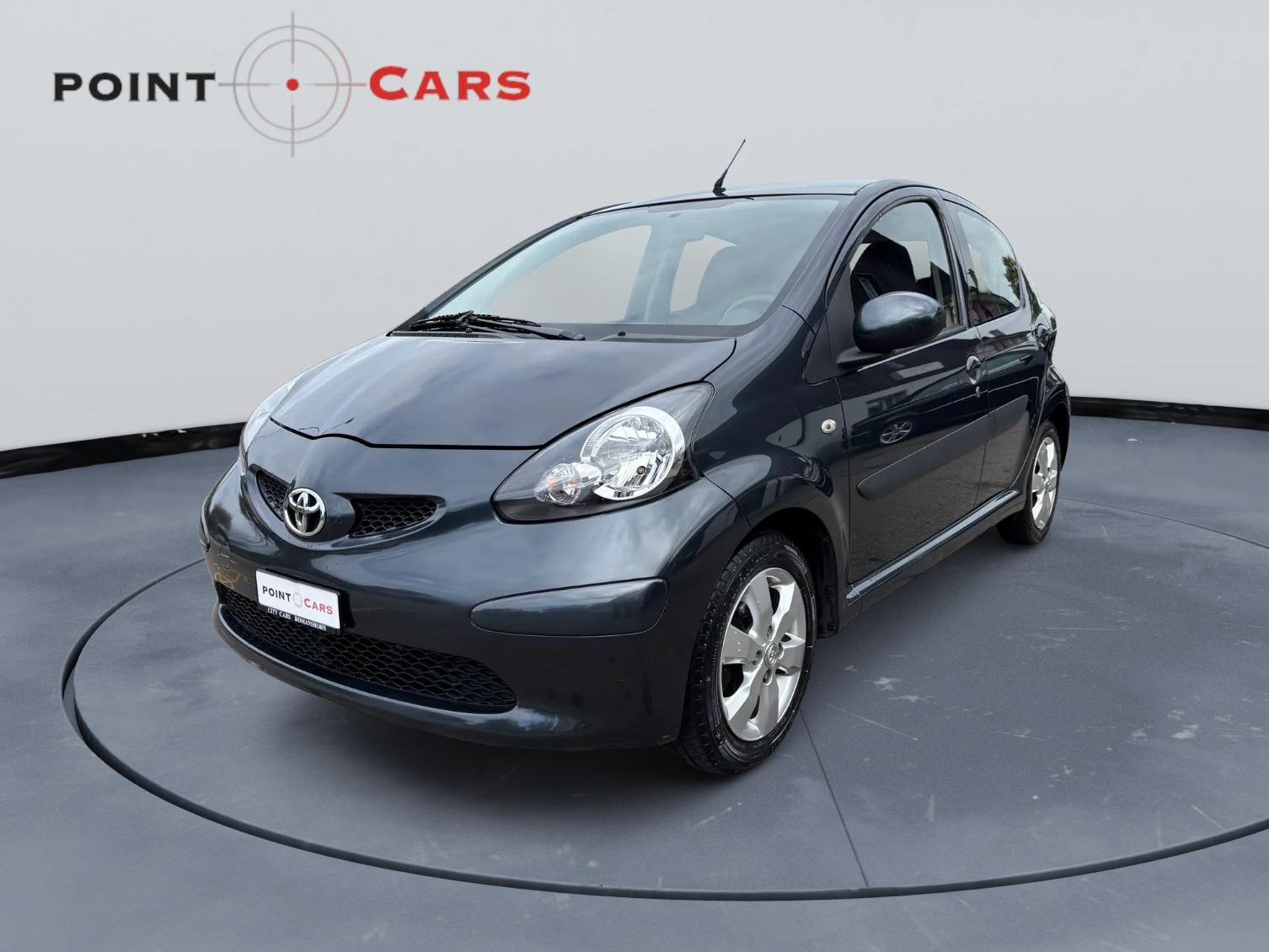TOYOTA Aygo 1.0 Linea Sol-image-0