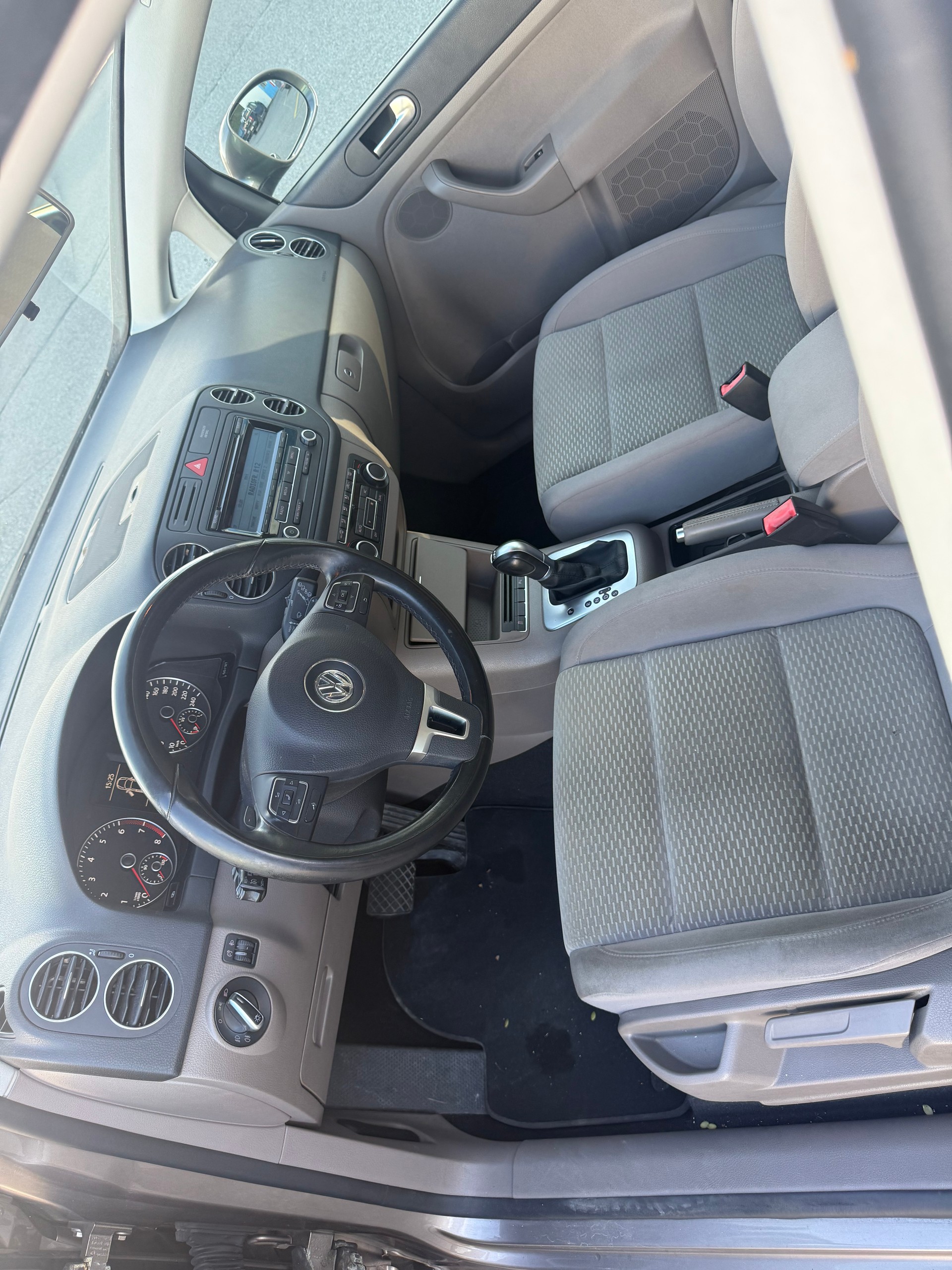 VW Golf Plus 1.2 TSI Trendline DSG-image-9