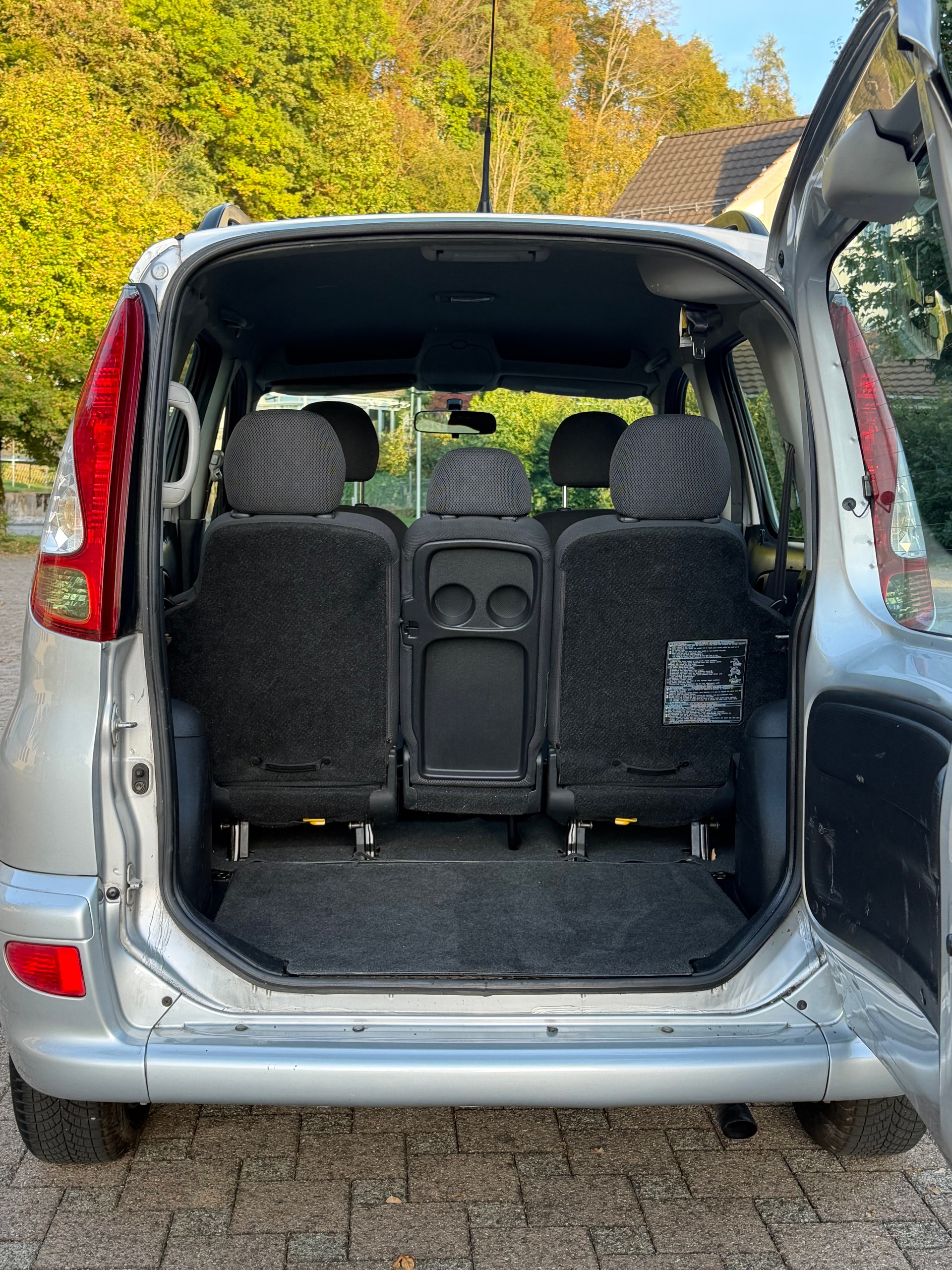 TOYOTA Yaris Verso 1.3 Linea Sol-image-6