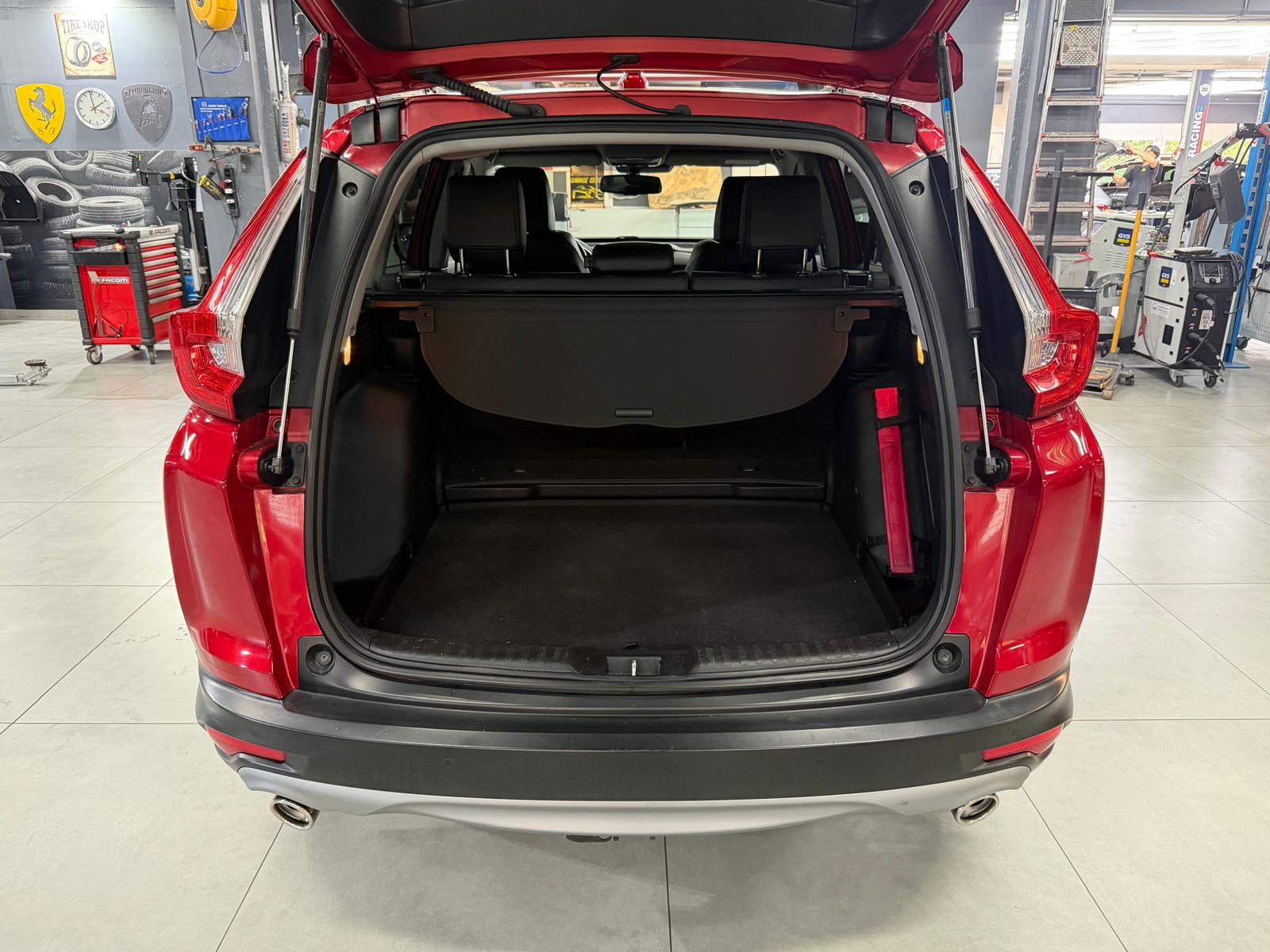 HONDA CR-V 1.5 i-VTEC Executive 4WD Automatic-image-14
