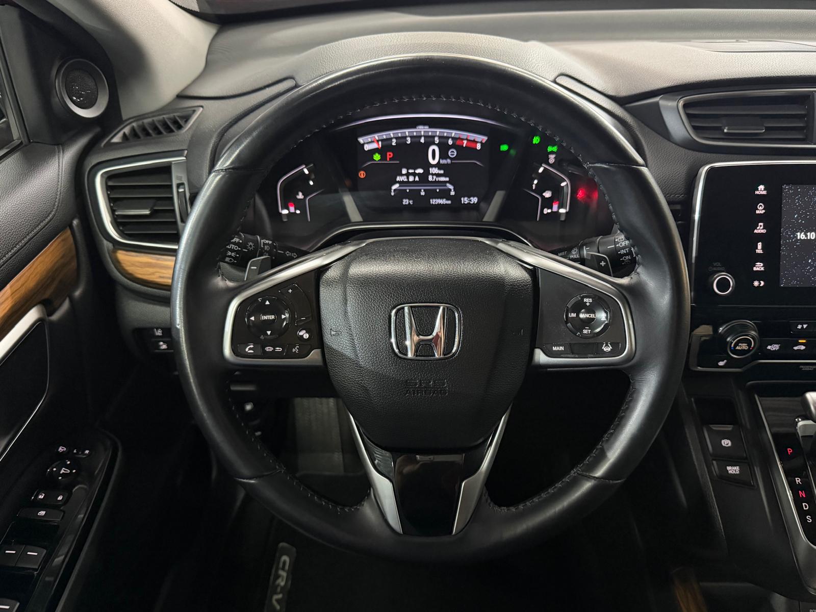 HONDA CR-V 1.5 i-VTEC Executive 4WD Automatic-image-13