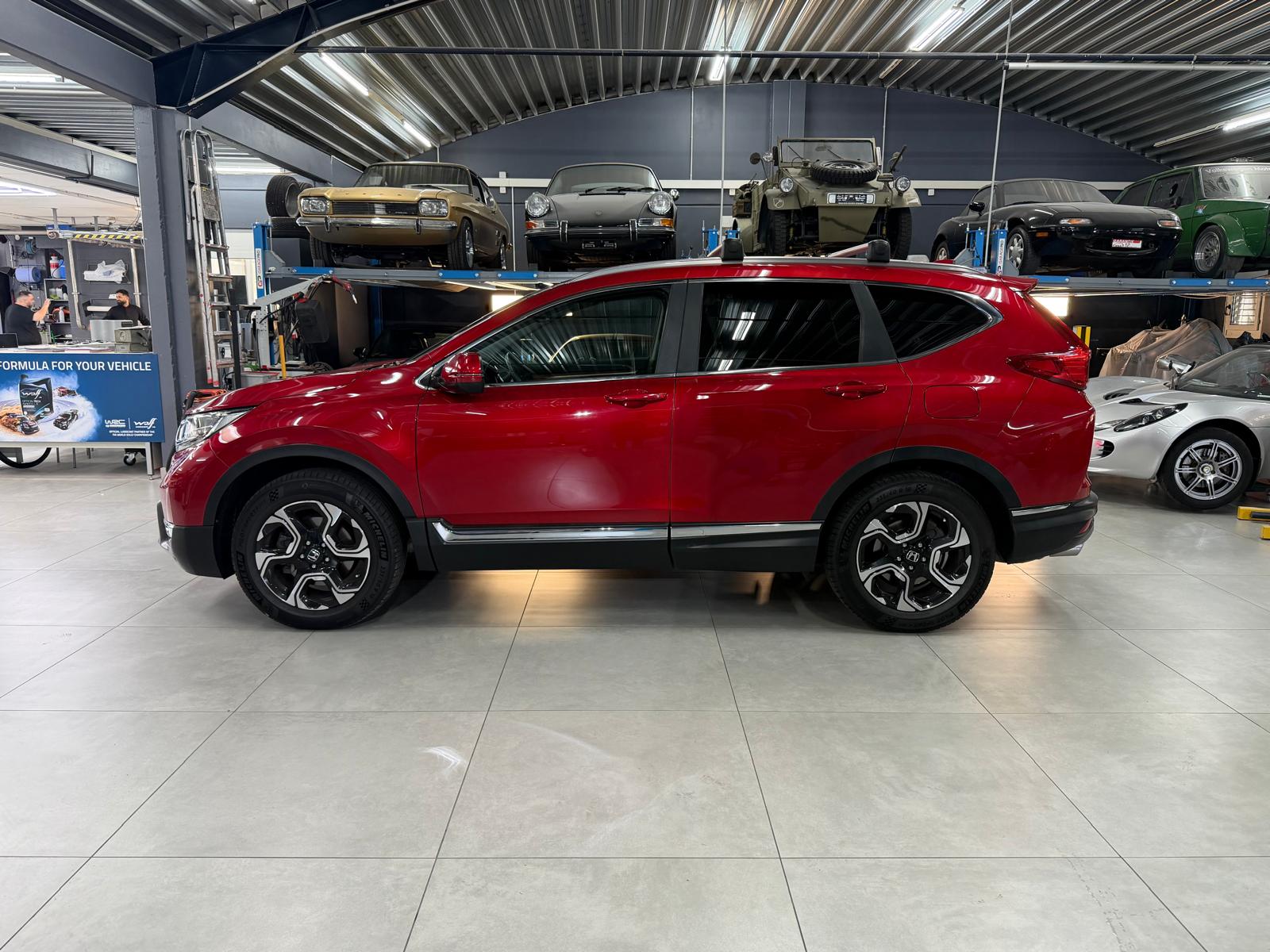 HONDA CR-V 1.5 i-VTEC Executive 4WD Automatic-image-7