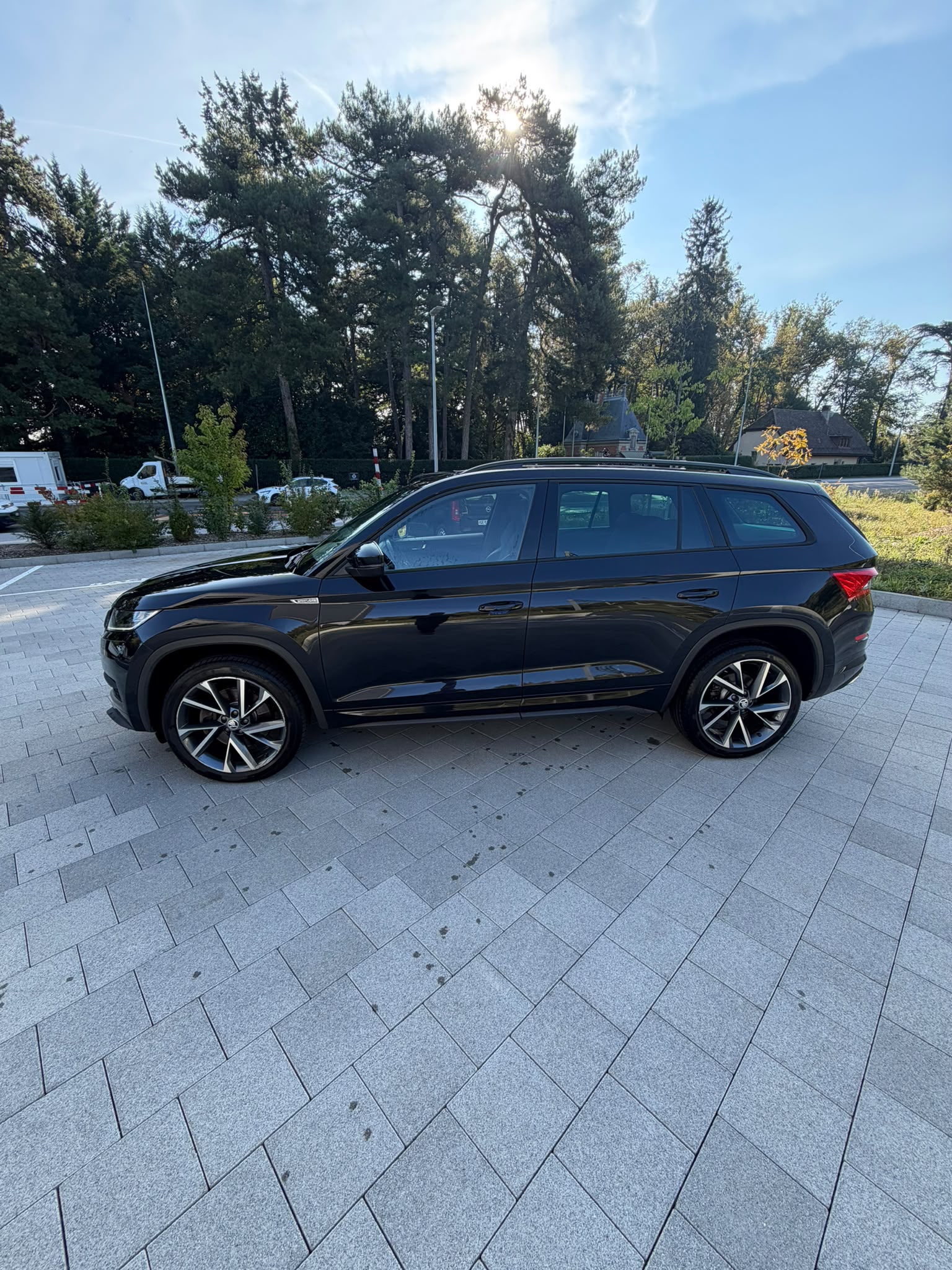 SKODA Kodiaq 2.0 TSI 4x4 SportLine-image-6