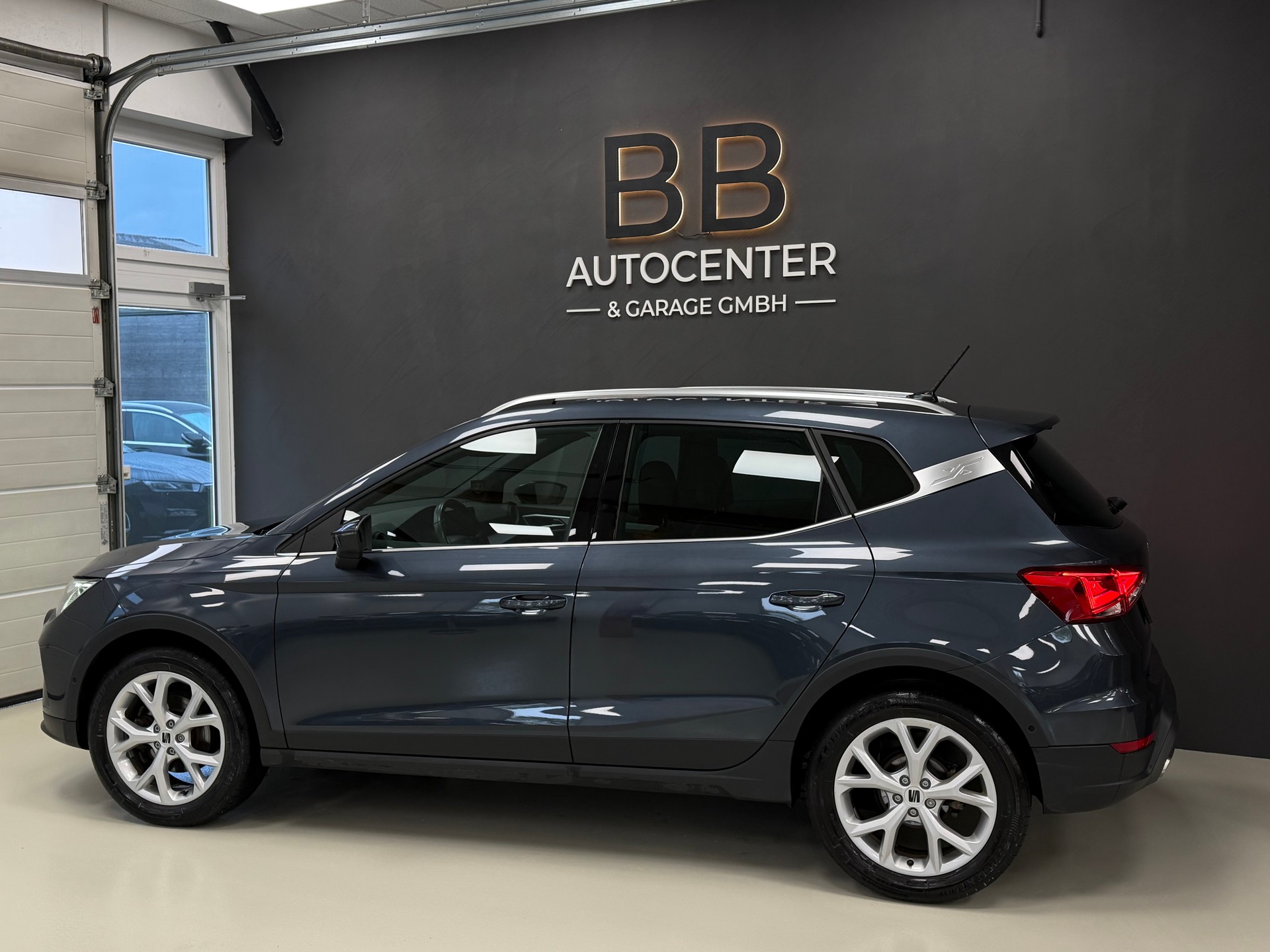 SEAT Arona 1.0 TSI Eco Hola FR DSG °° 5 Jahre / 100'000 KM Werksgarantie °°-image-3