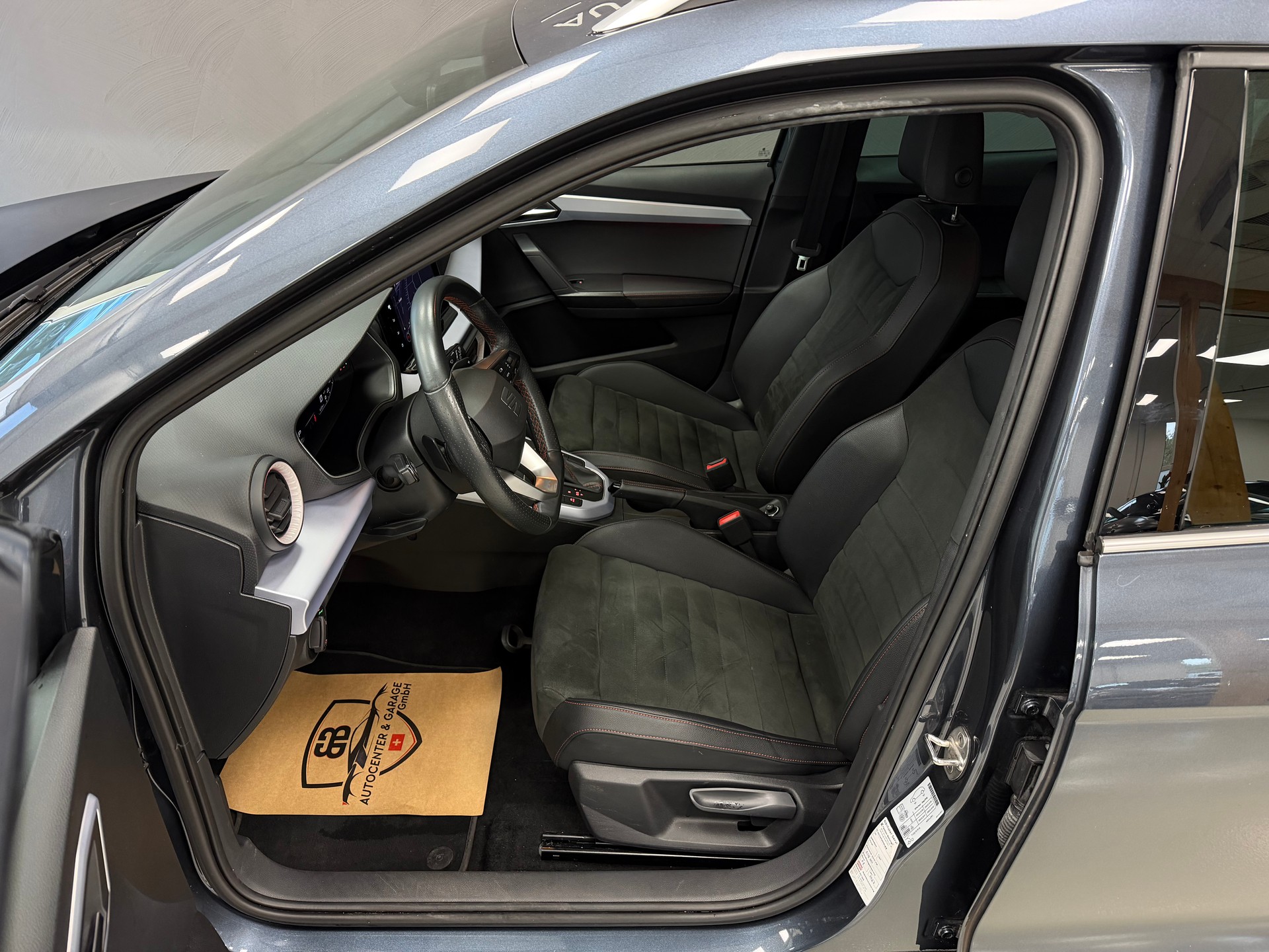 SEAT Arona 1.0 TSI Eco Hola FR DSG °° 5 Jahre / 100'000 KM Werksgarantie °°-image-9