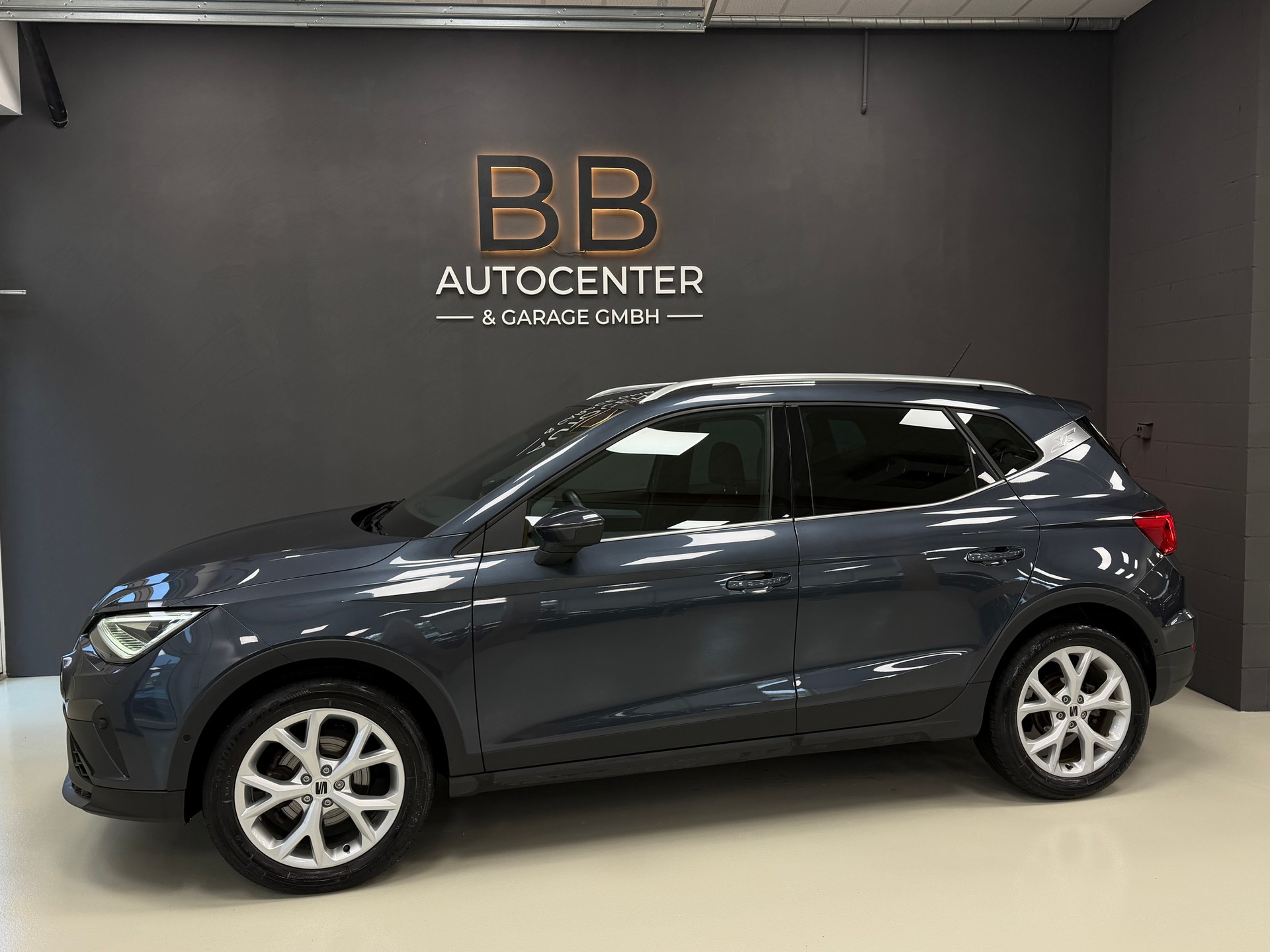 SEAT Arona 1.0 TSI Eco Hola FR DSG °° 5 Jahre / 100'000 KM Werksgarantie °°-image-2