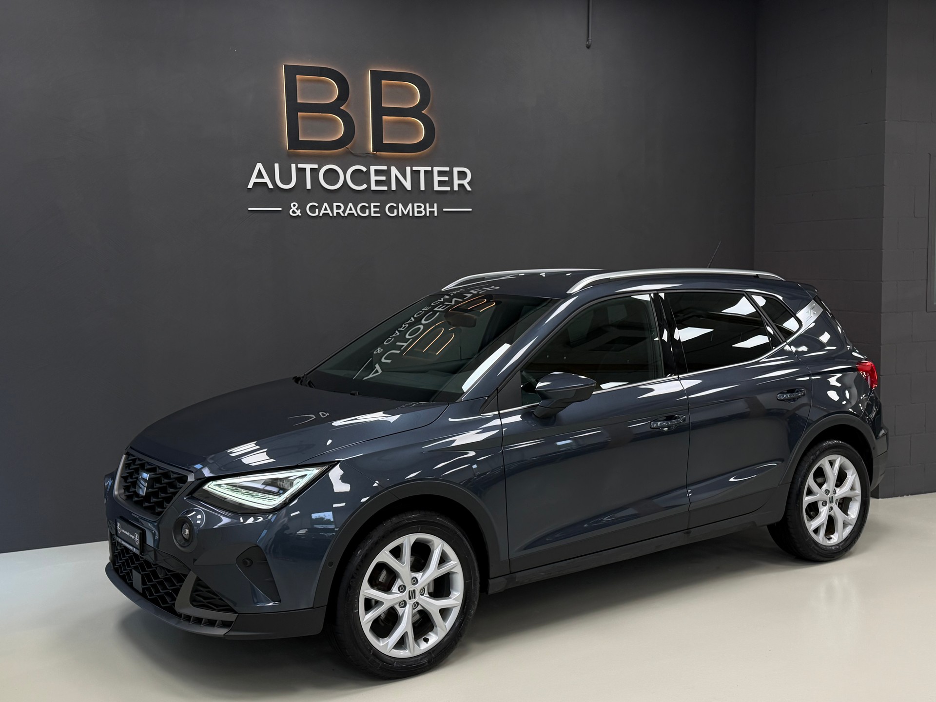 SEAT Arona 1.0 TSI Eco Hola FR DSG °° 5 Jahre / 100'000 KM Werksgarantie °°-image-1