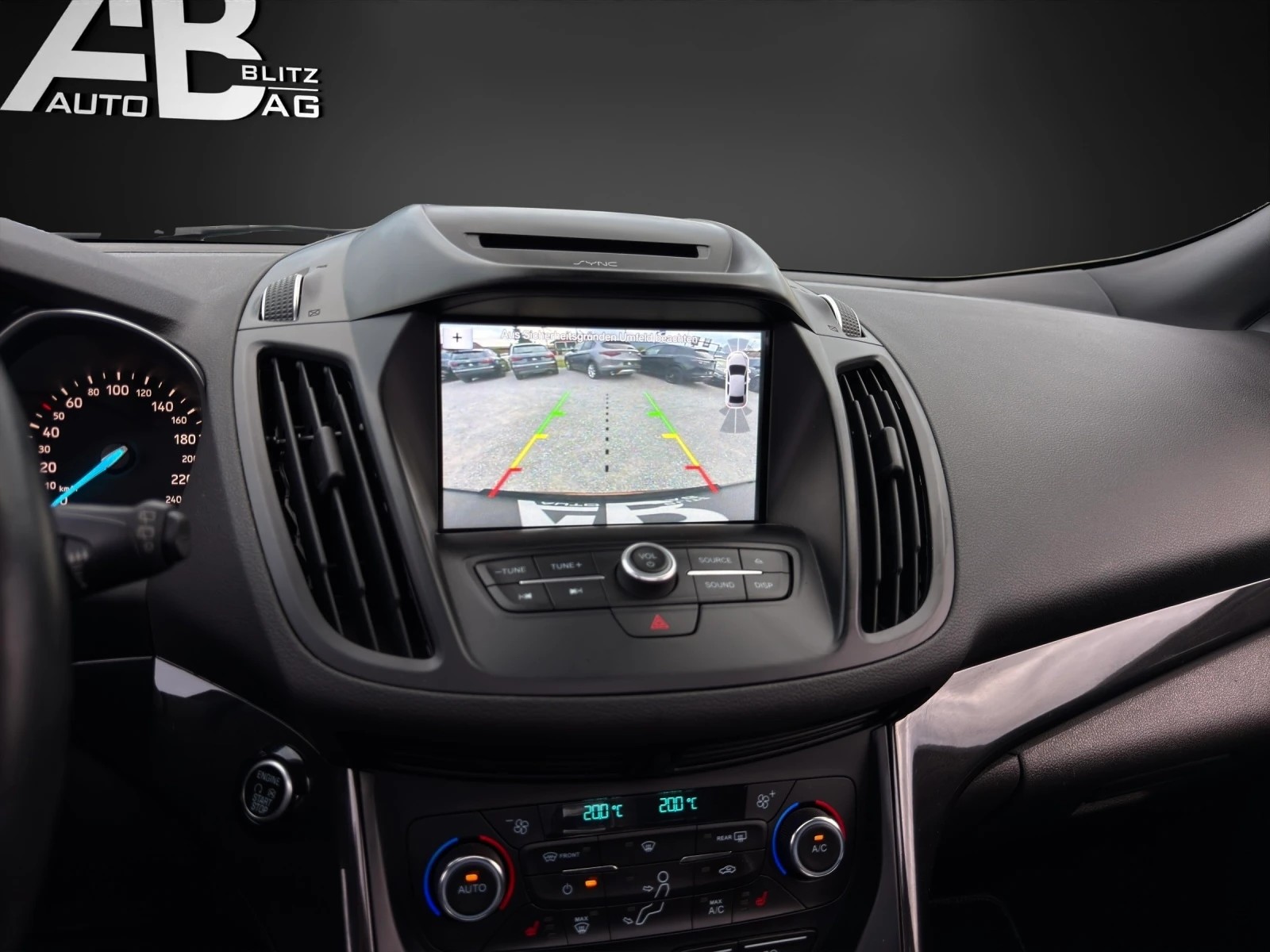 FORD Kuga 2.0 TDCi ST Line 4WD PowerShift mit 180 PS-image-11