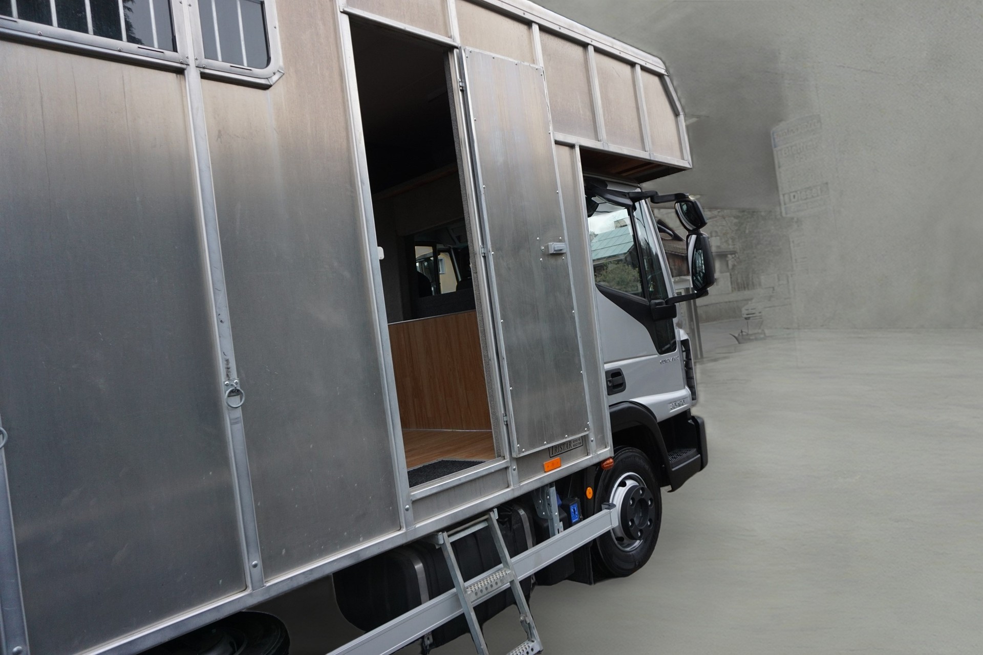 IVECO EUROCARGO 80-190 PFERDETRANSPORTER-image-10