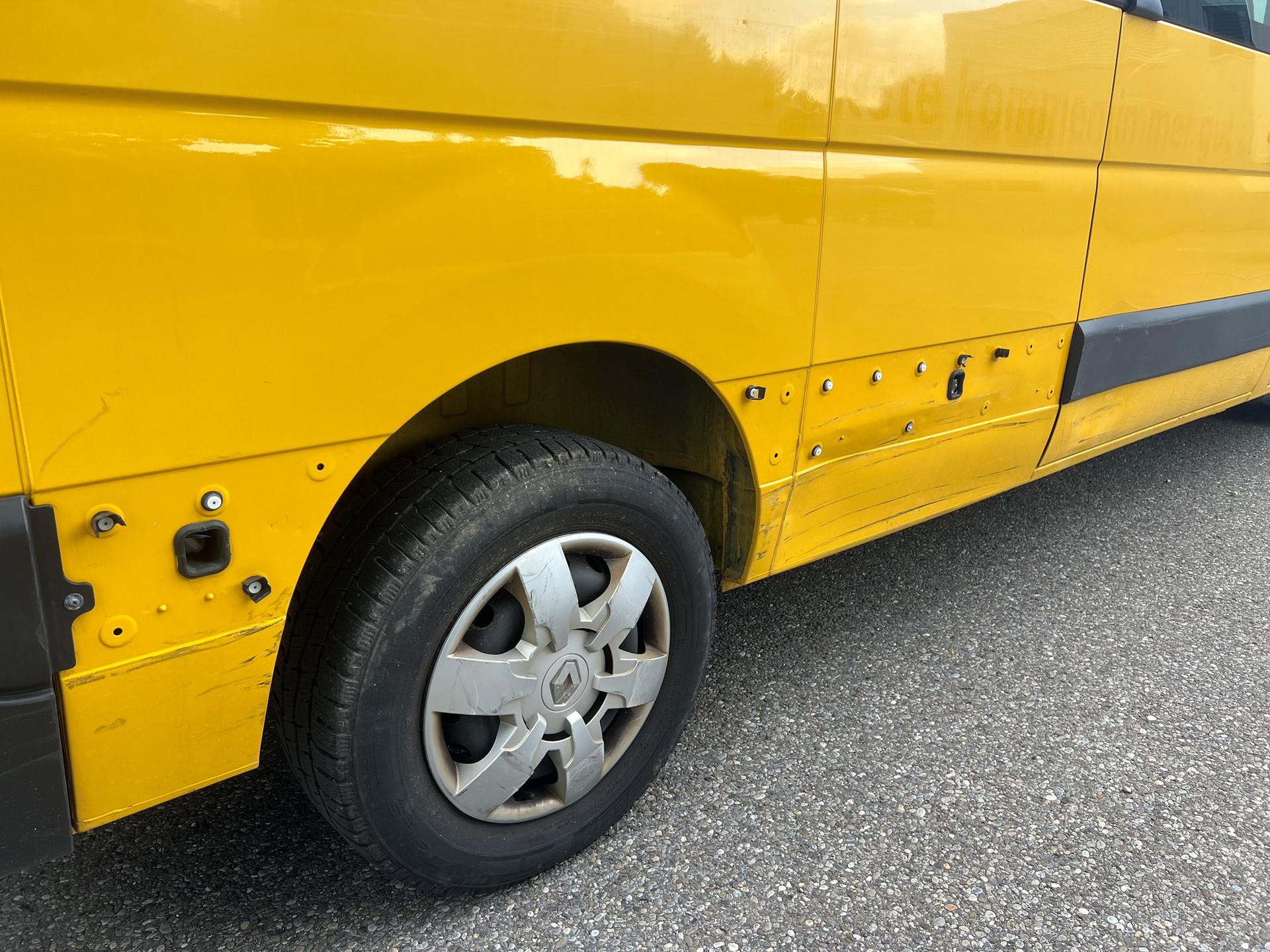 RENAULT Master T35 2.3dCi 125 L3H2-image-3