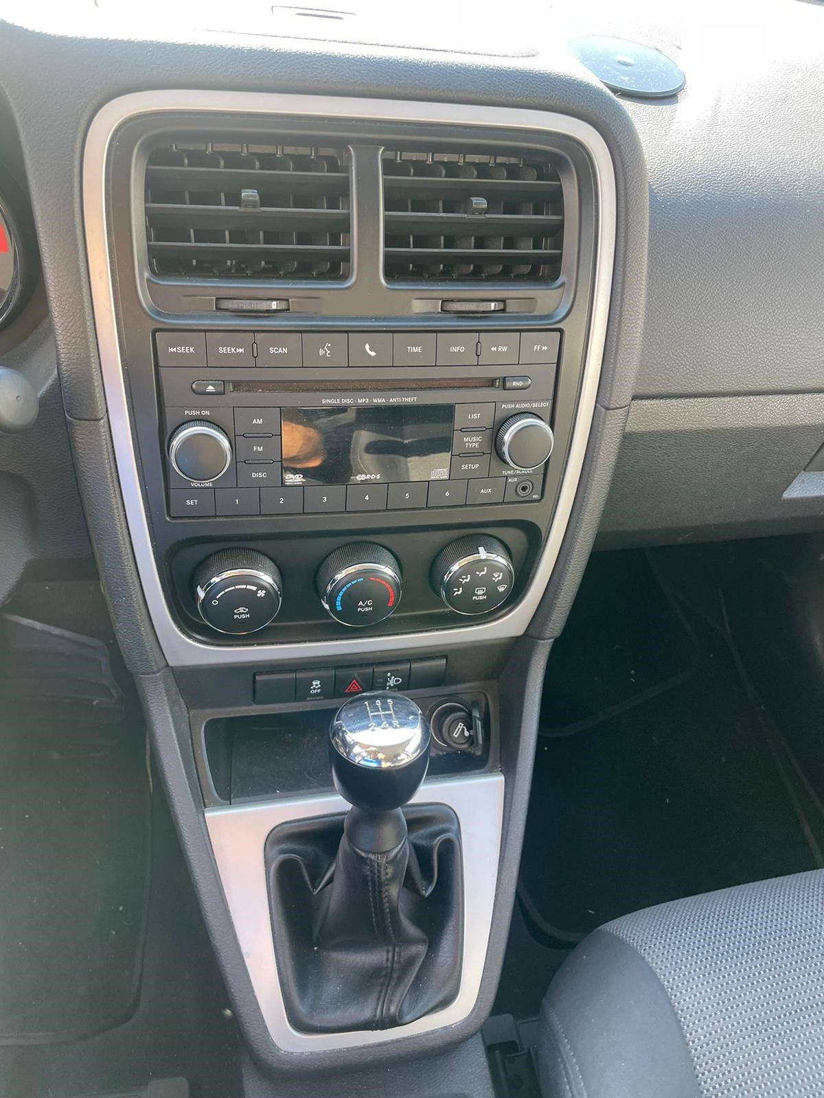 DODGE Caliber 2.0 SXT-image-5