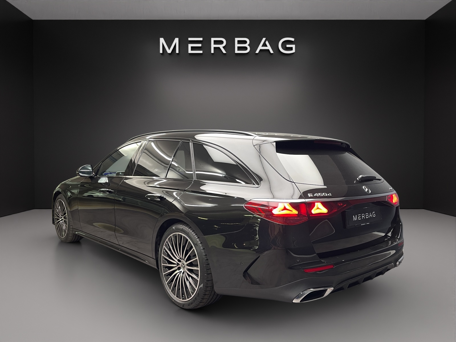 MERCEDES-BENZ E 450 d T 4M 9G-Tronic-image-3
