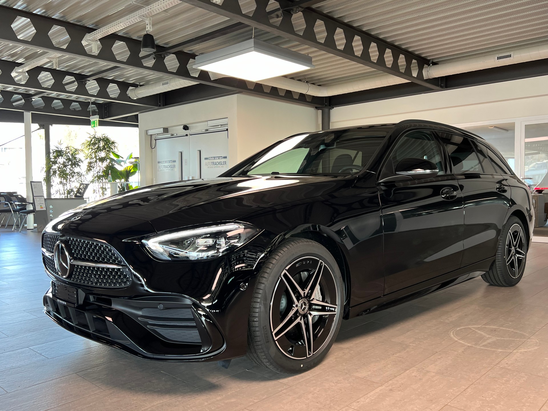 MERCEDES-BENZ C 200 T 4 Matic-image-2