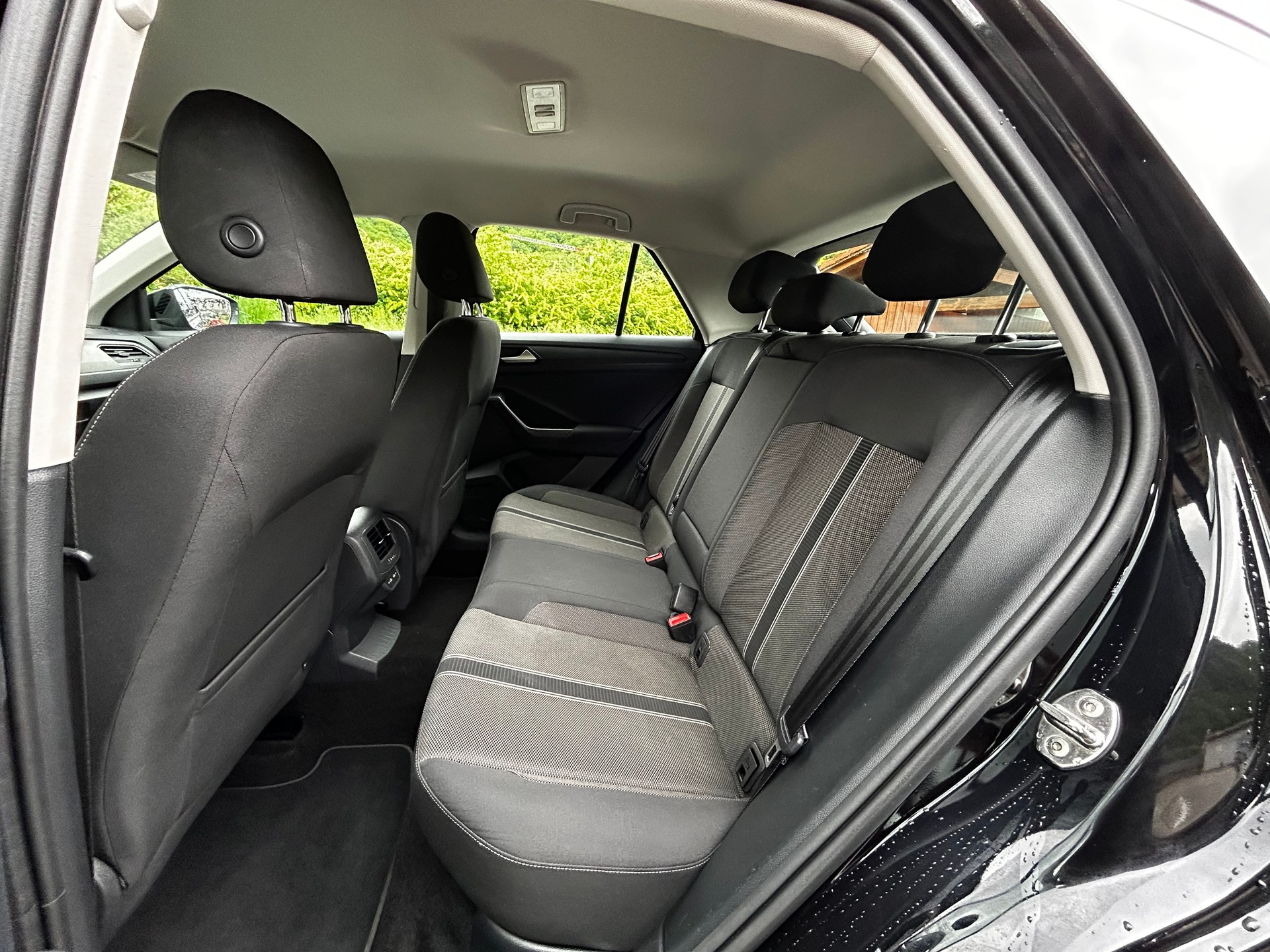 VW T-Roc 1.5 TSI EVO Advance DSG-image-9
