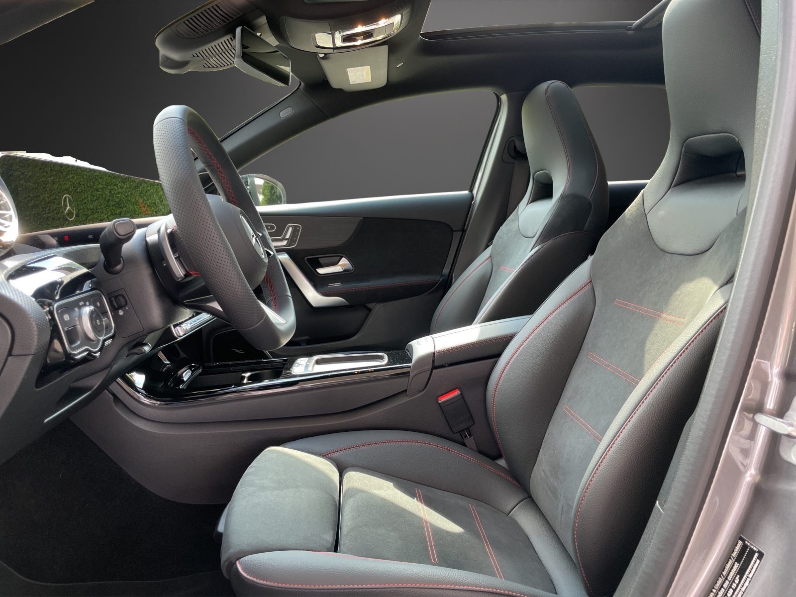 MERCEDES-BENZ A 250 4Matic 8G-DCT-image-7