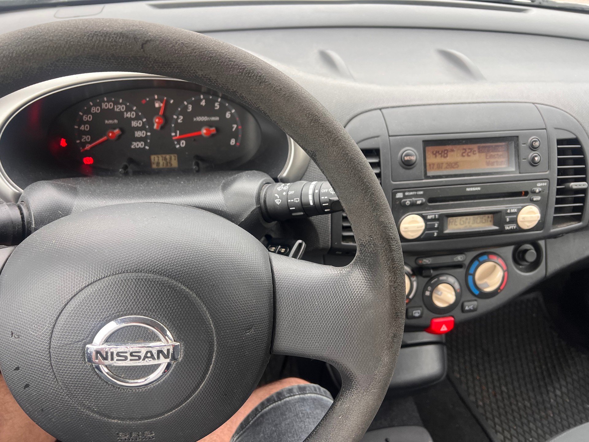 NISSAN Micra 1.2 helvetic.com-image-11