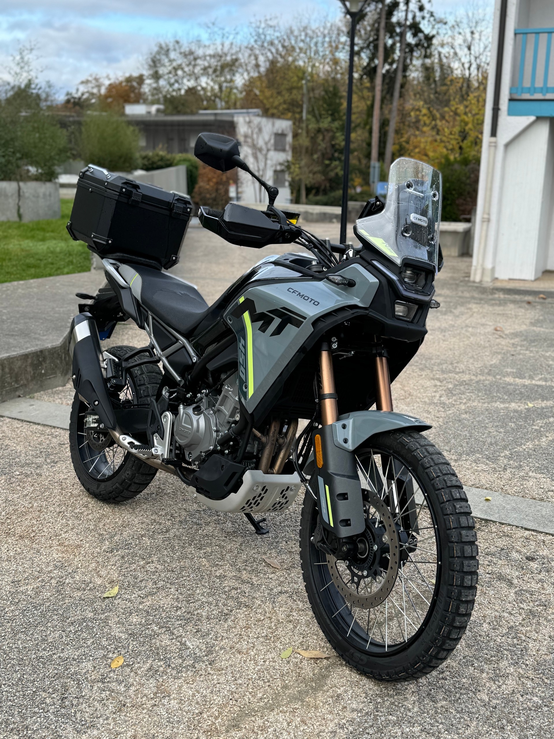 CF MOTO 450MT
