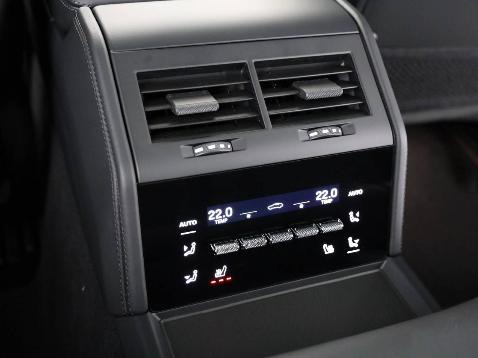 PORSCHE Panamera GTS-image-19