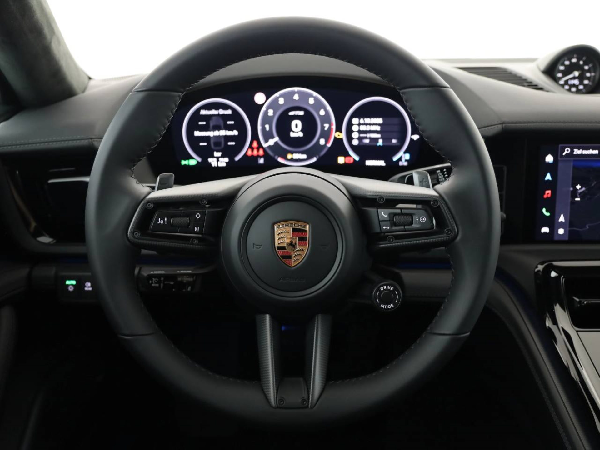 PORSCHE Panamera GTS-image-4
