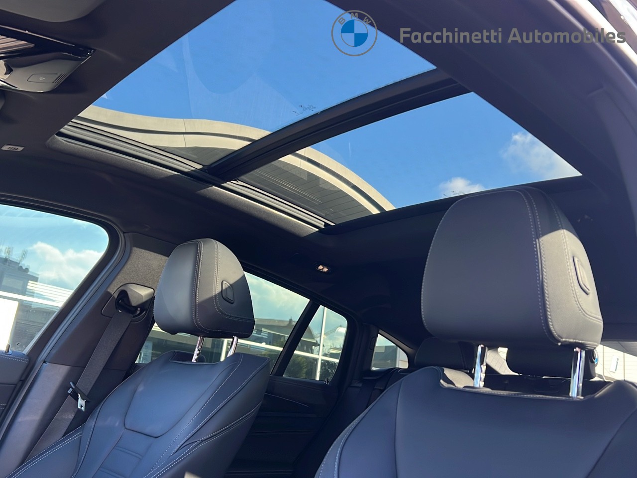 BMW X4 xDrive 48V 30d M Sport Steptronic-image-18