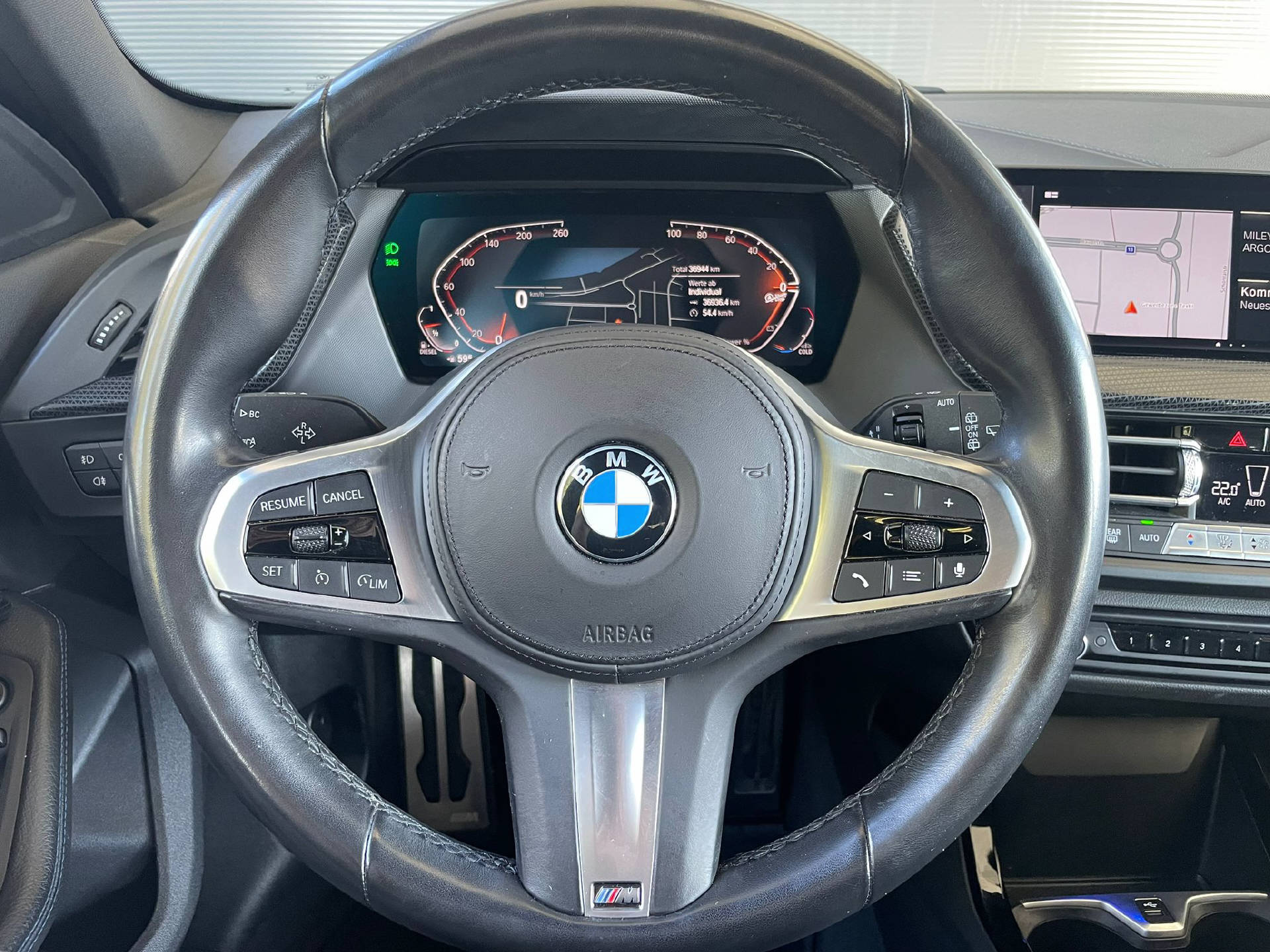 BMW 116d-image-8