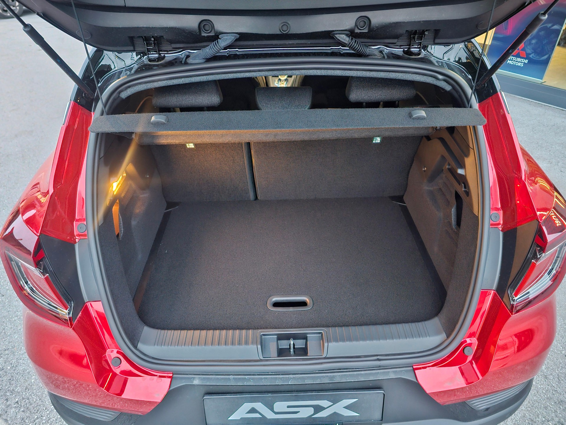 MITSUBISHI ASX 1.6 HEV Intense-image-10