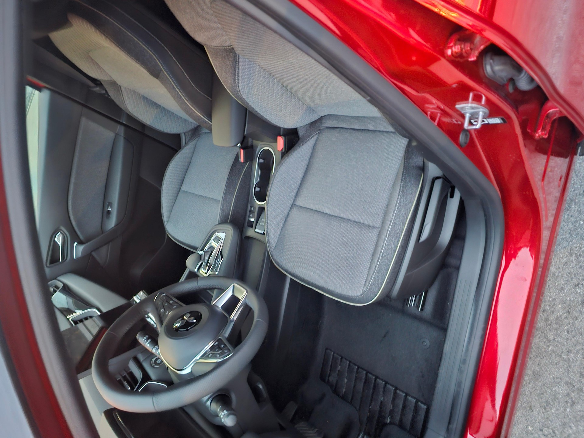 MITSUBISHI ASX 1.6 HEV Intense-image-4