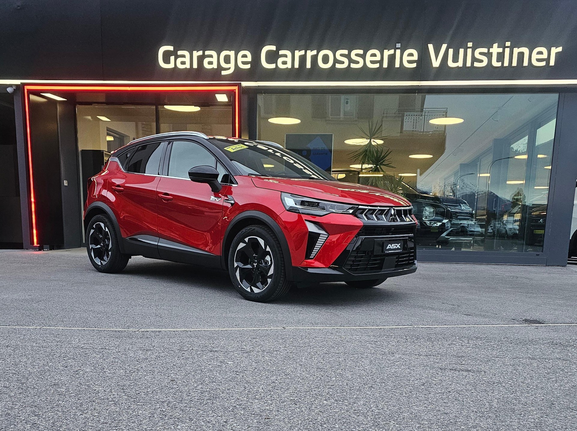 MITSUBISHI ASX 1.6 HEV Intense-image-1