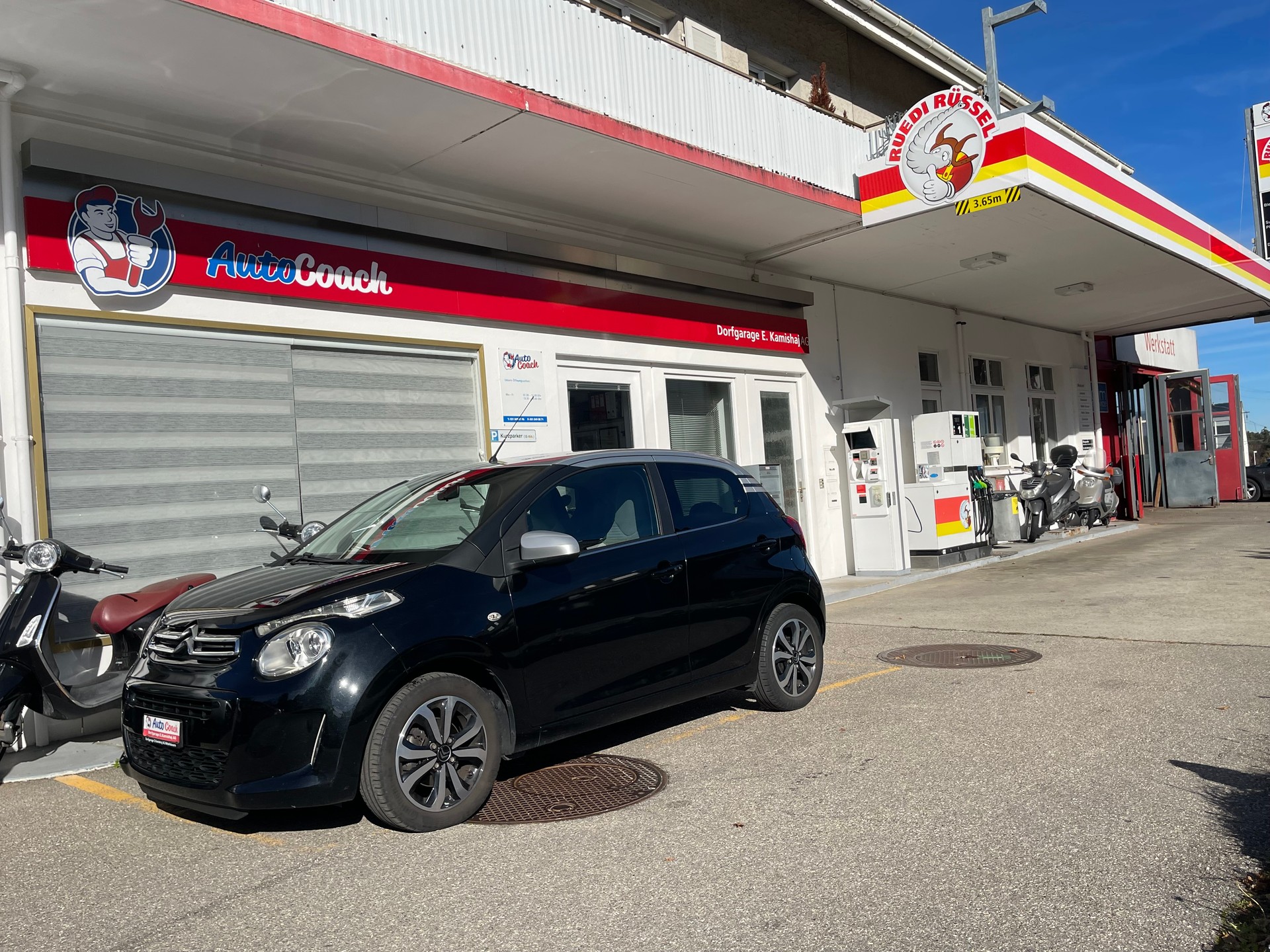 CITROEN C1 1.2 VTi Shine Edition-image-2